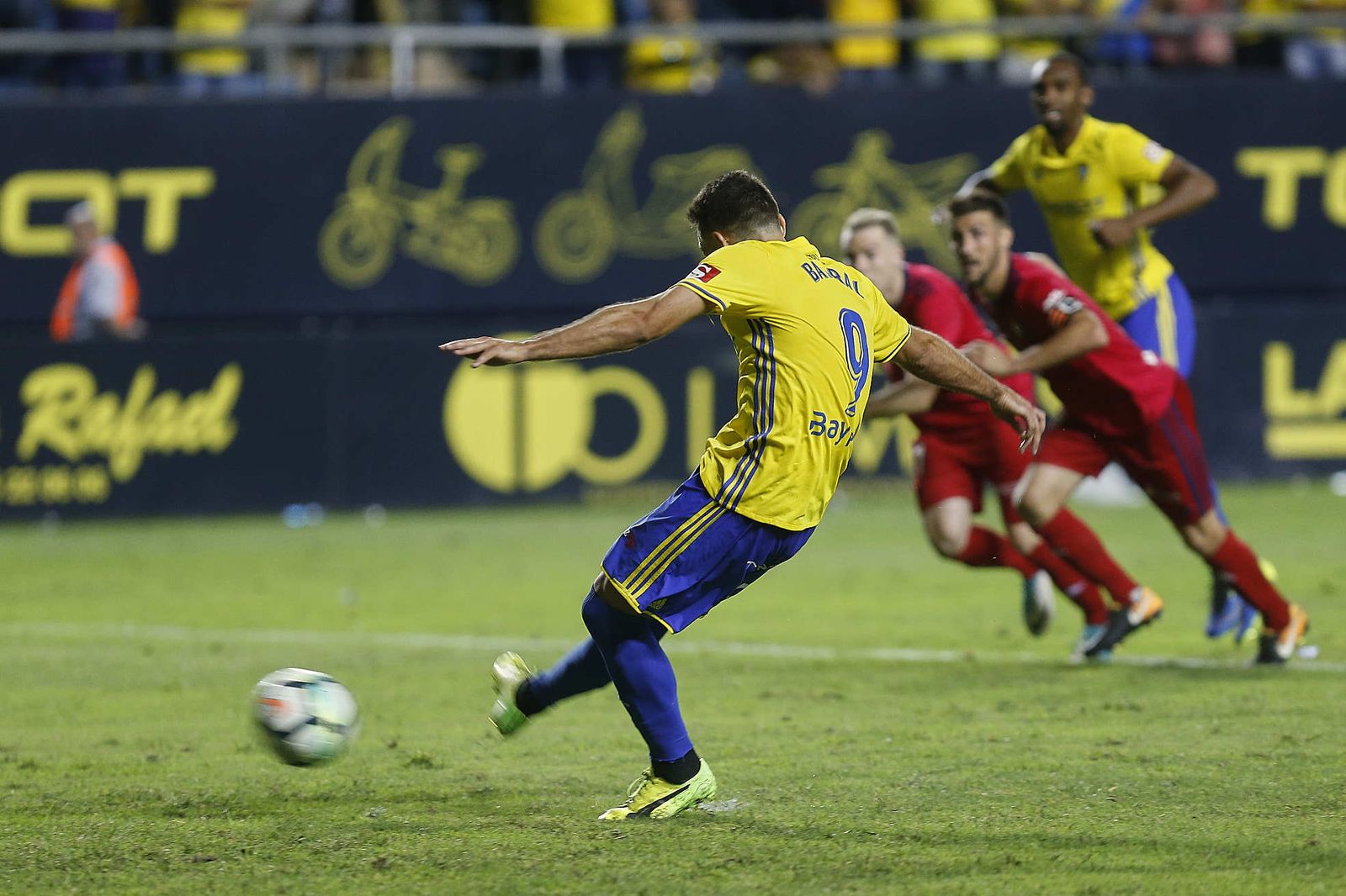 Las imágenes del Cádiz-Osasuna