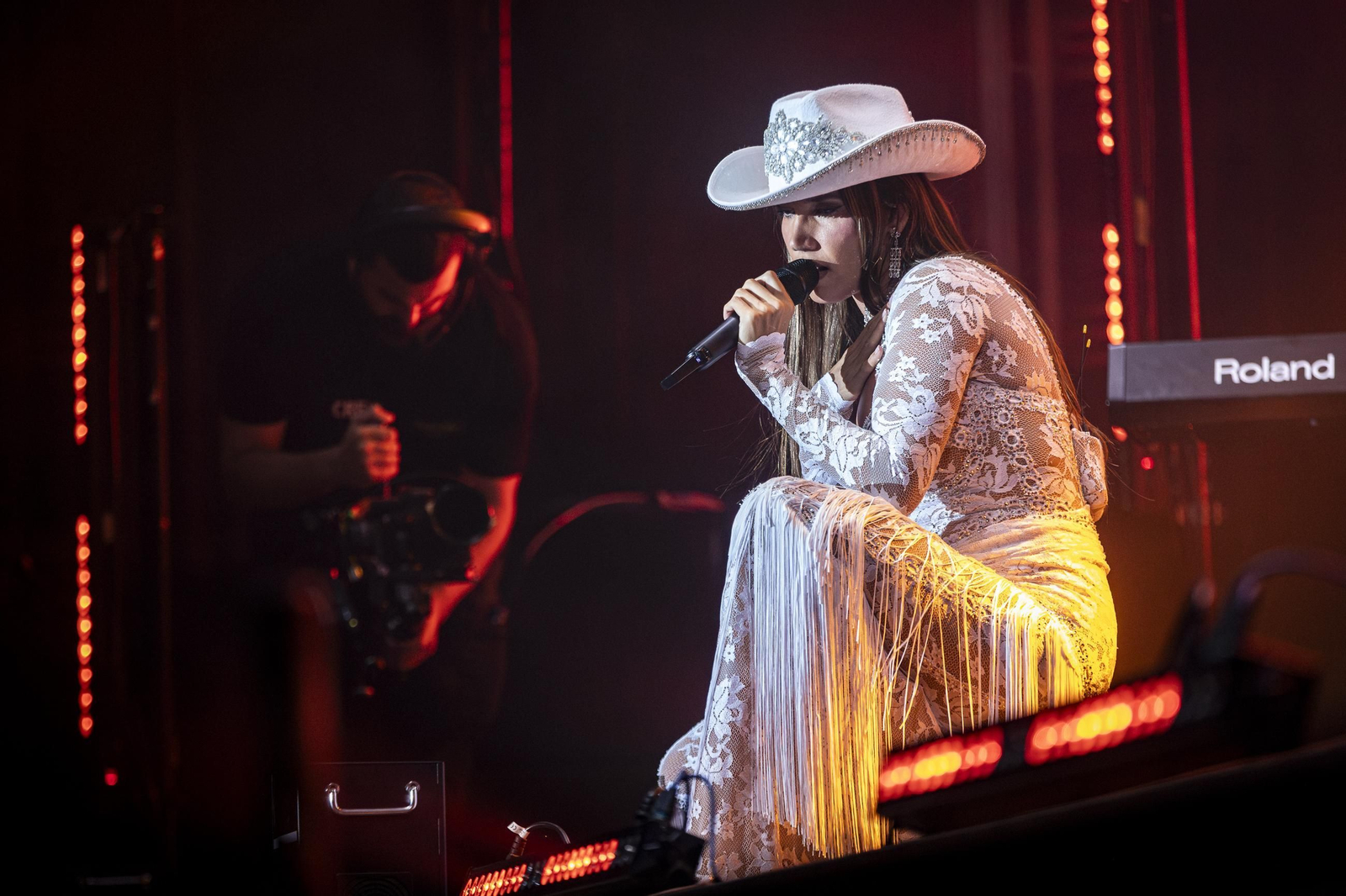 Búscate en las imágenes del concierto de India Martínez en San Fernando