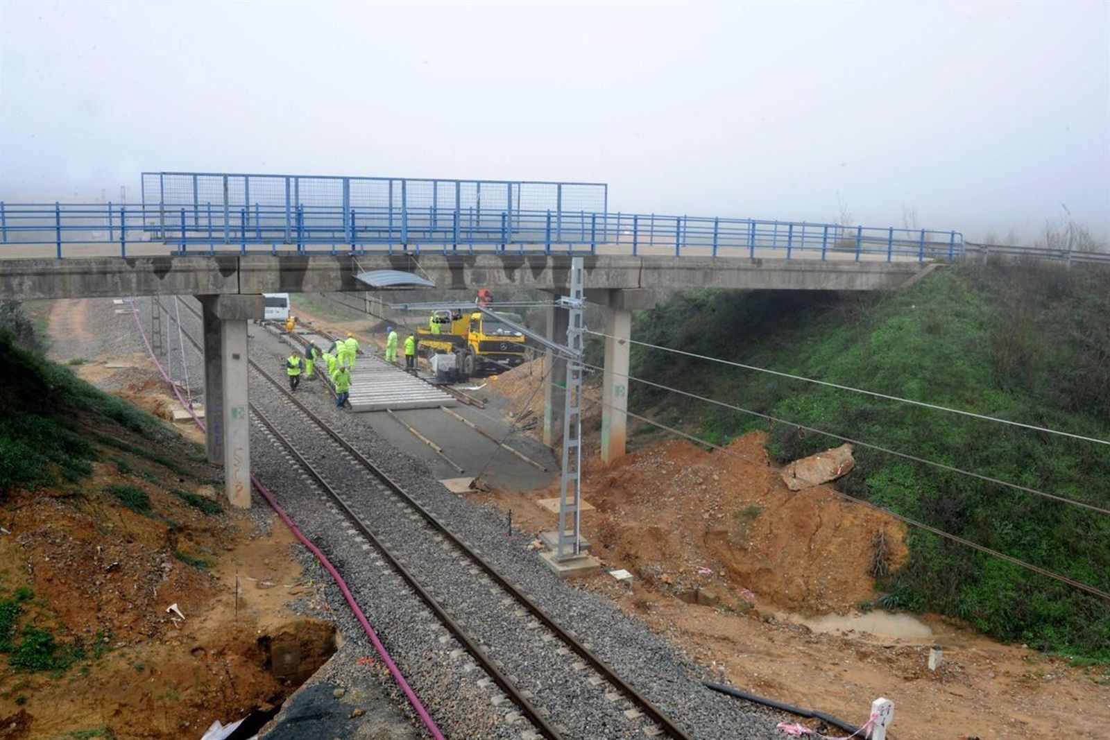 Imagen del apartadero de Salteras en la línea férrea Huelva-Sevilla.
