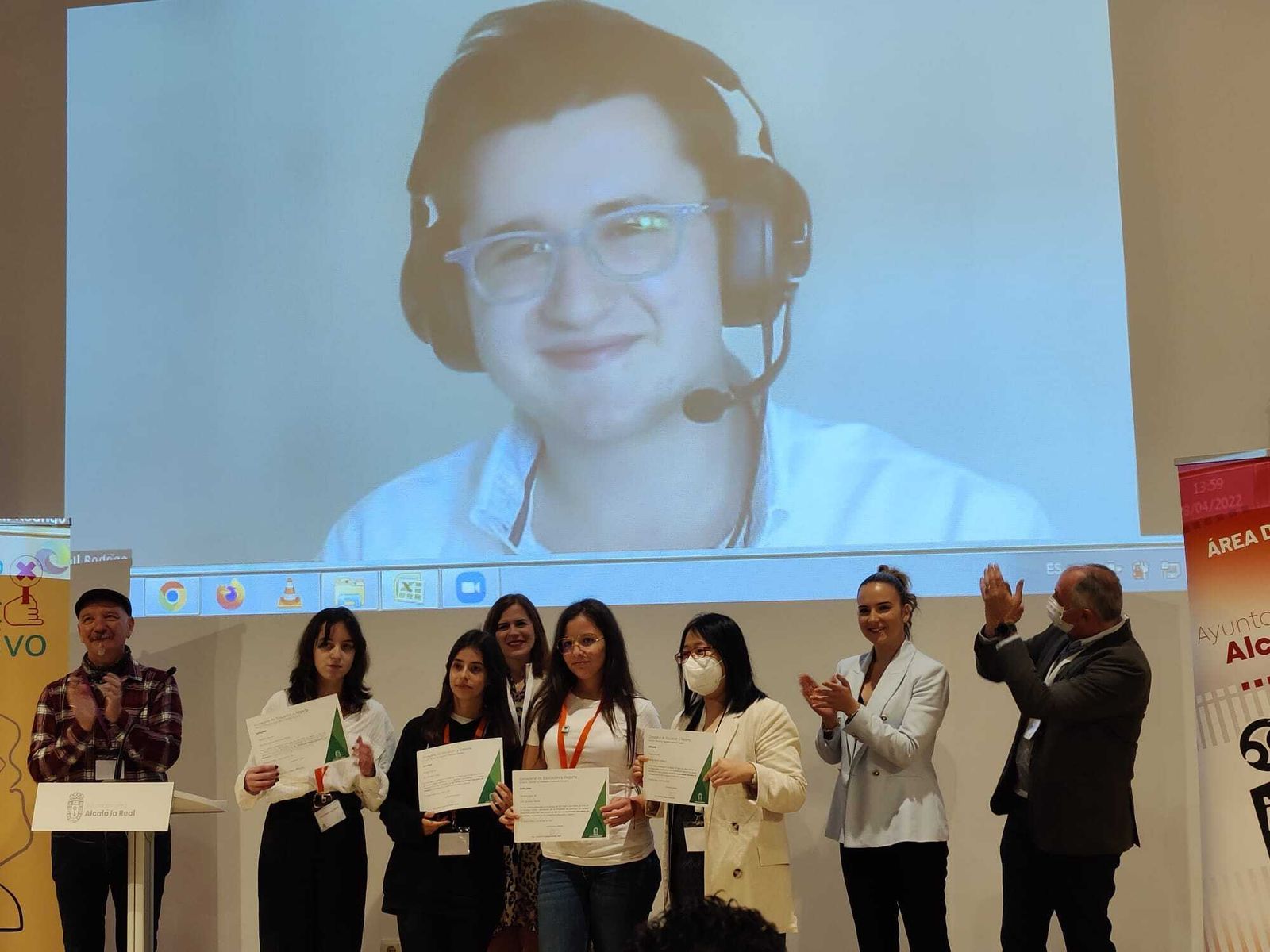 El IES Padre Luis Coloma se adjudica el III Torneo de Debate Educativo en chino