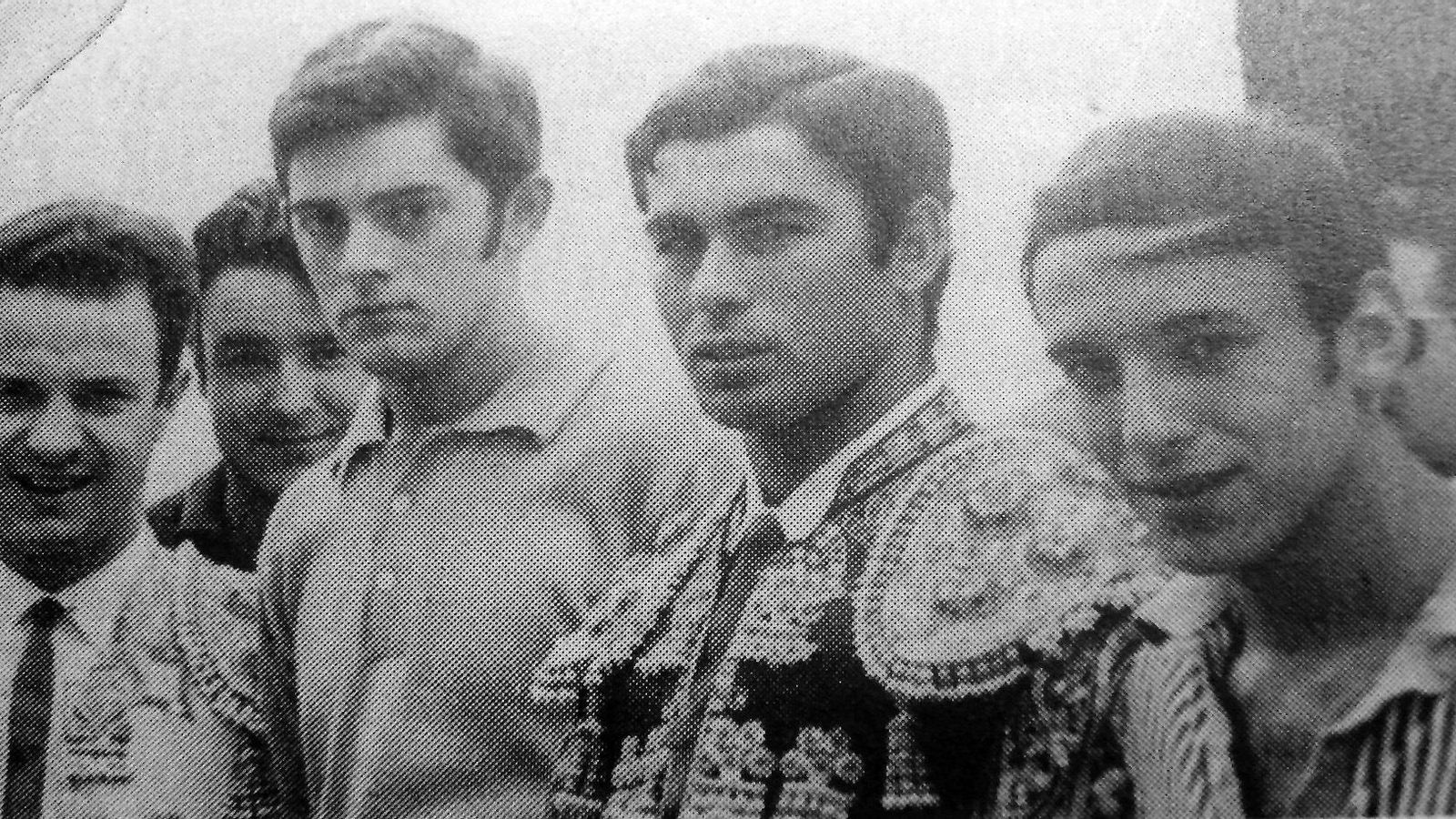 El torero de Zahara de los Atunes, de joven, antes de una corrida.