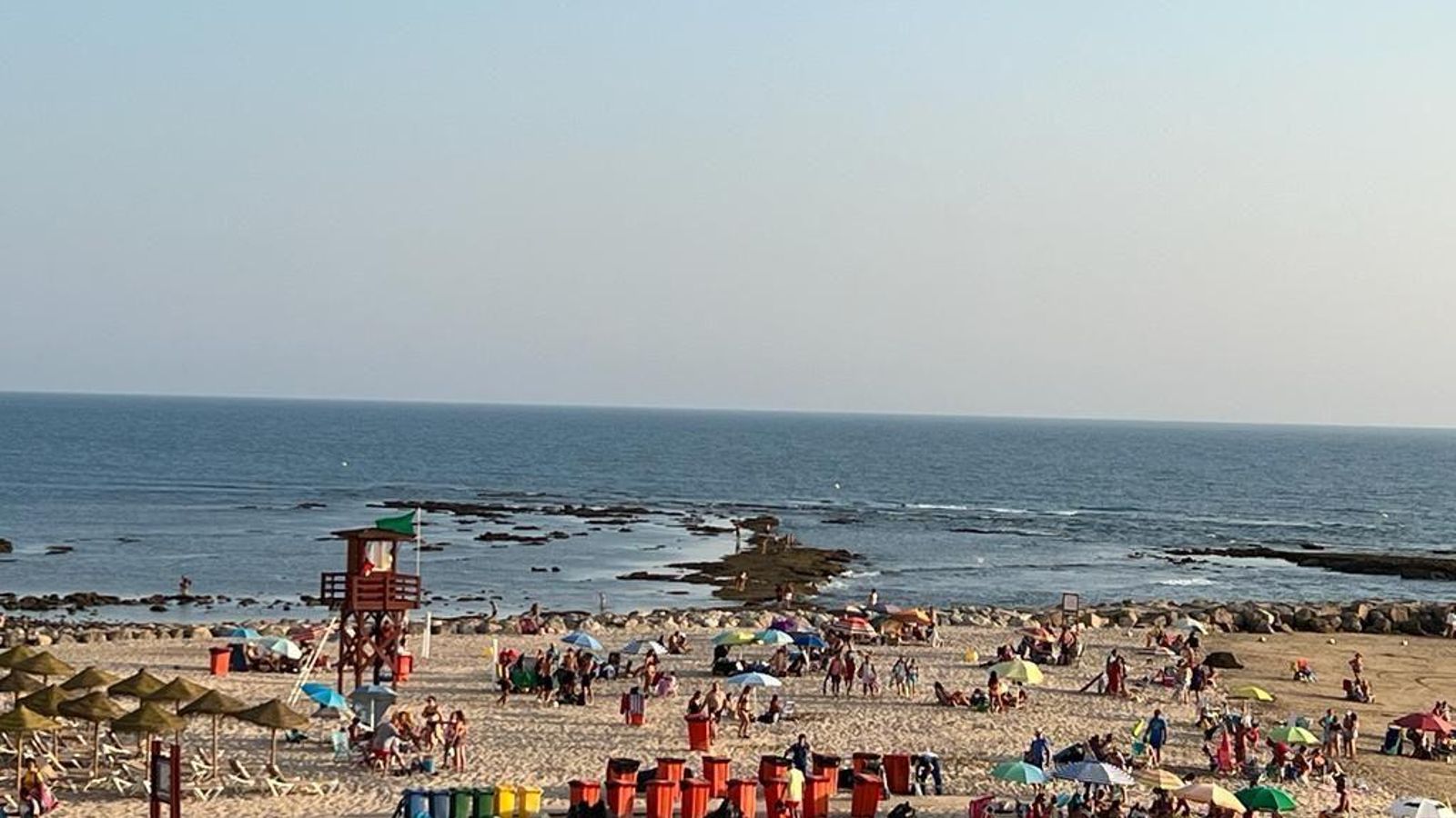 Contenedores en Santa María del Mar