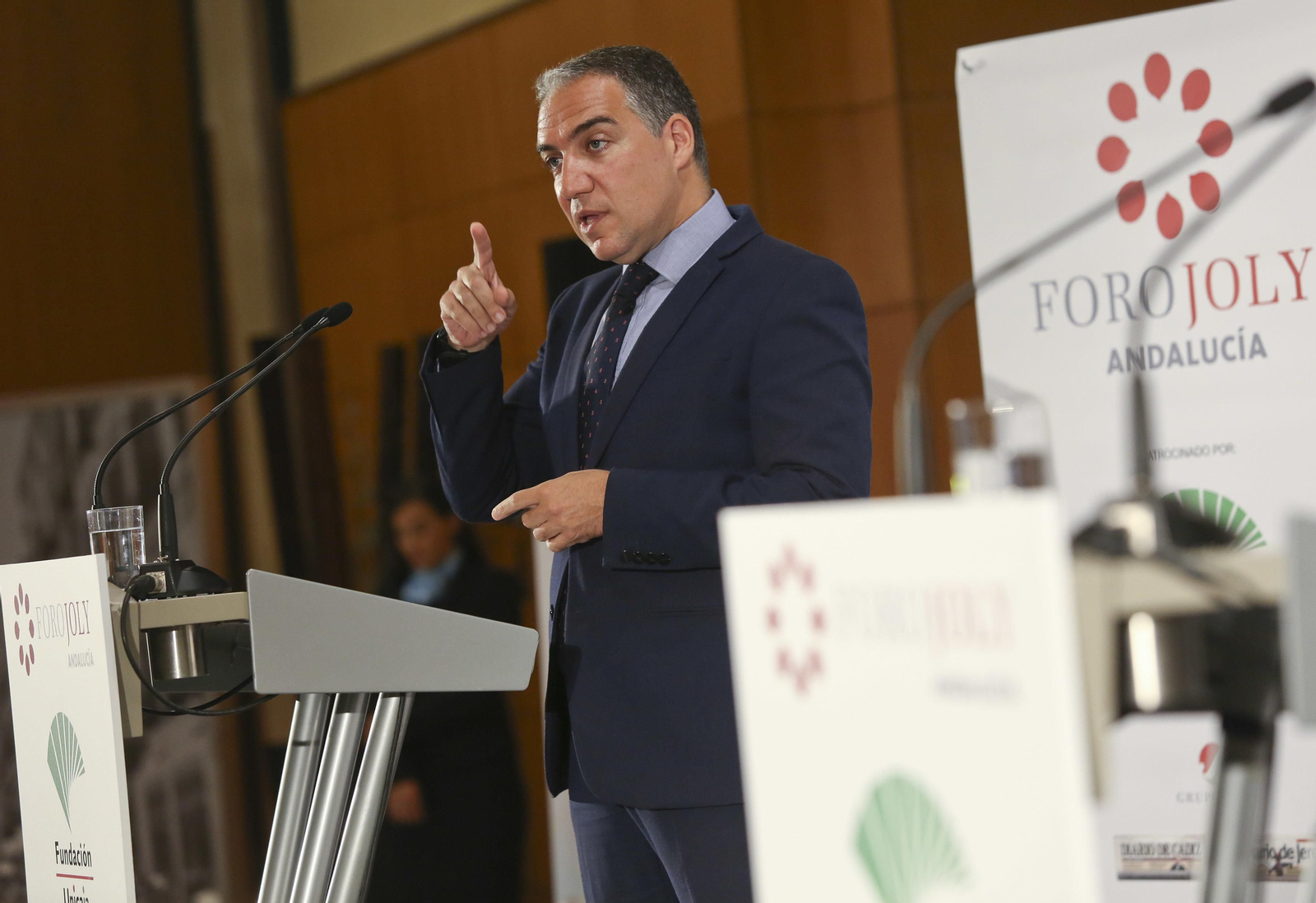 Las imágenes del Foro Joly con Elías Bendodo