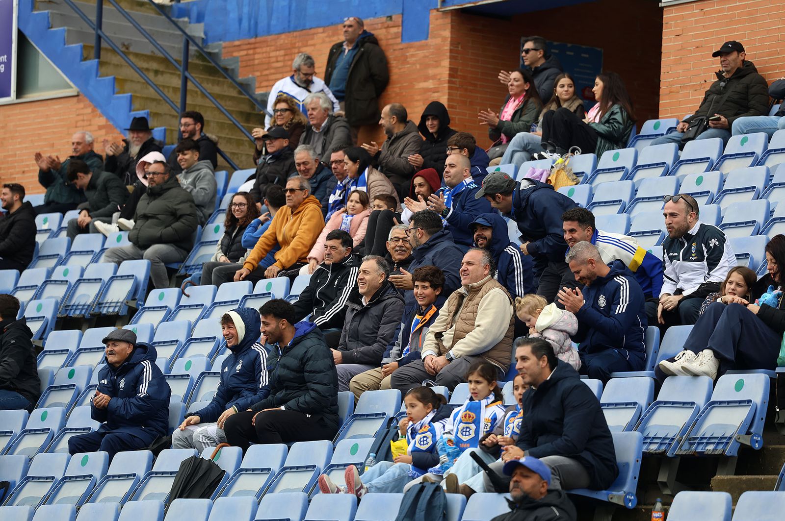 Búscate en las gradas del Nuevo Colombino durante el Recre-Almería B