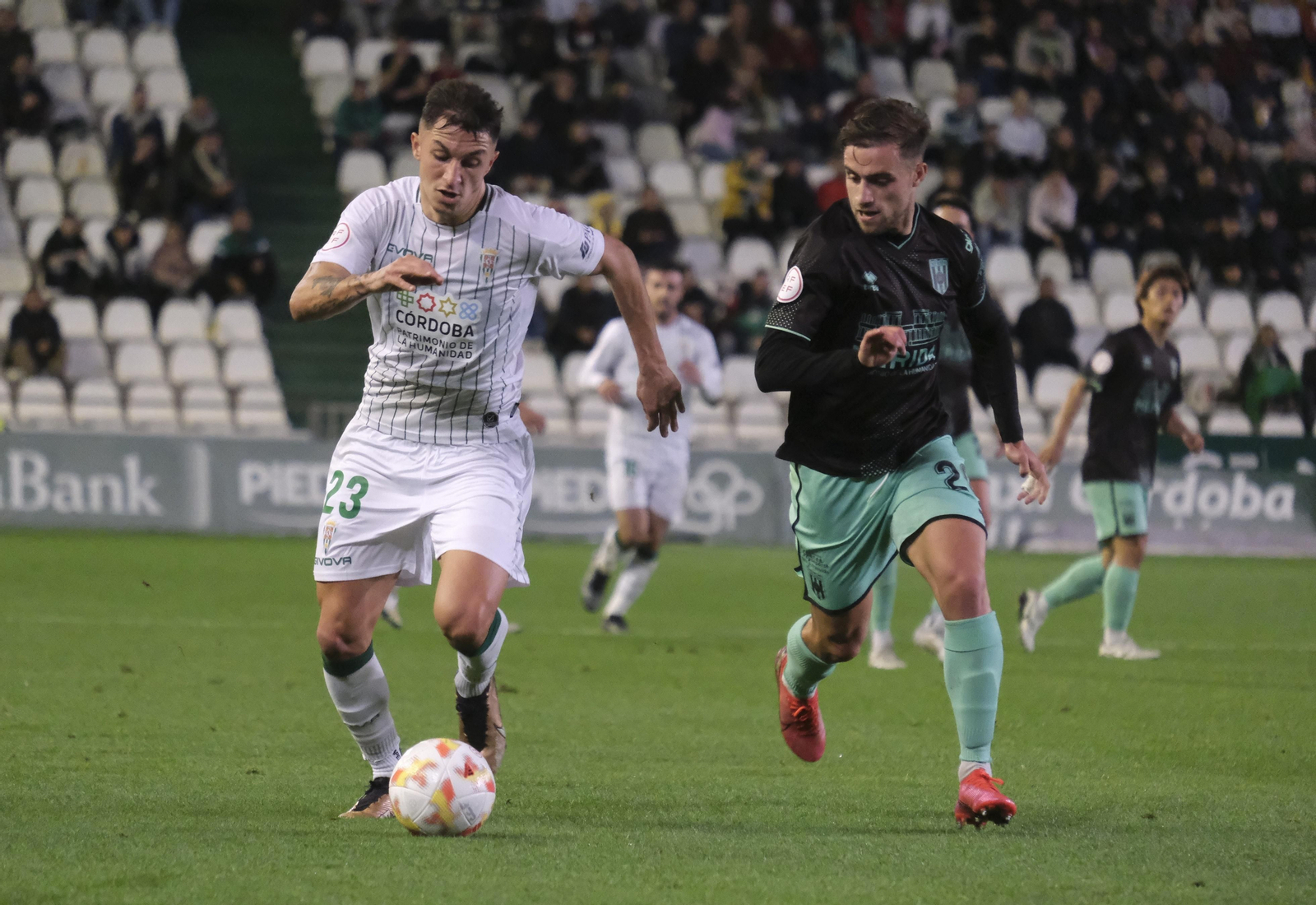 Un revés doloroso: las imágenes de la derrota del Córdoba CF ante el Mérida