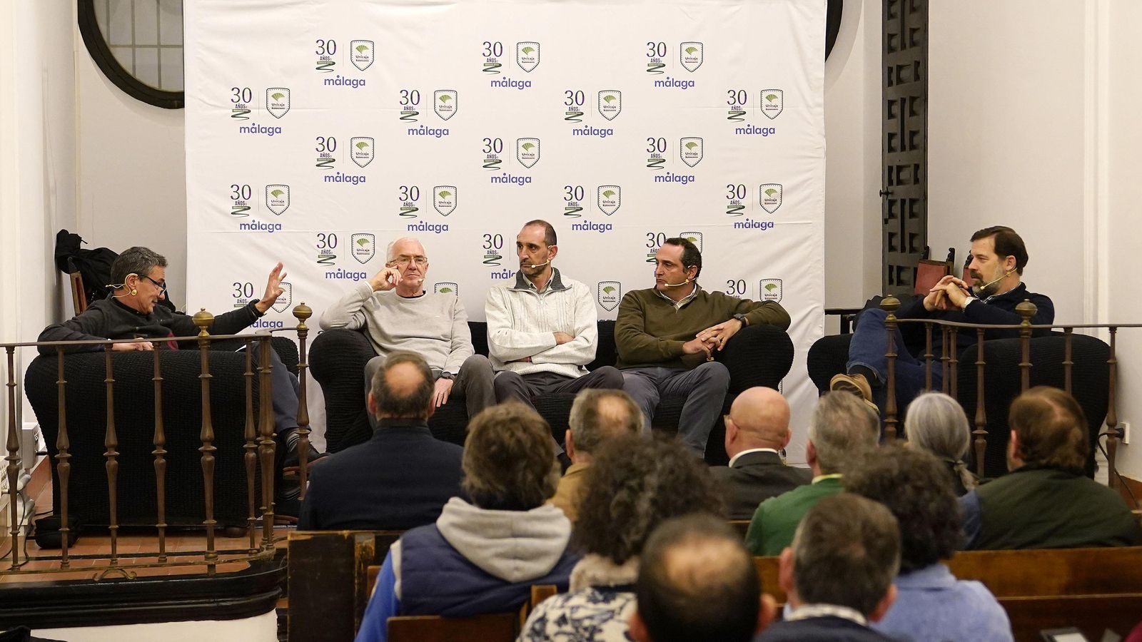 Justo Rodríguez dirigió el encuentro. Justo Rodríguez dirigió el encuentro.