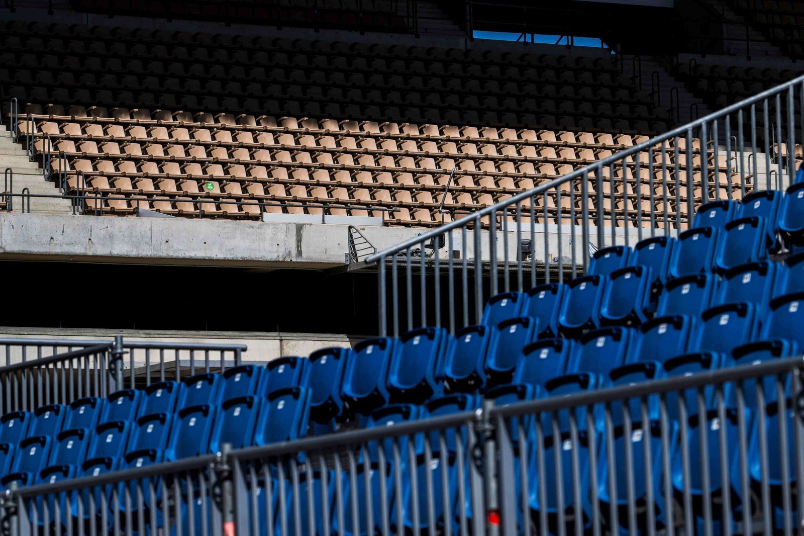 Así es la adaptación del Estadio de la Cartuja para el Premier Padel Andalucía Sevilla P2