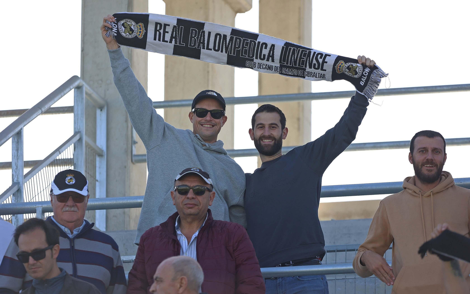 Búscate en el Ciudad de La Línea durante el Balona  - El Palo