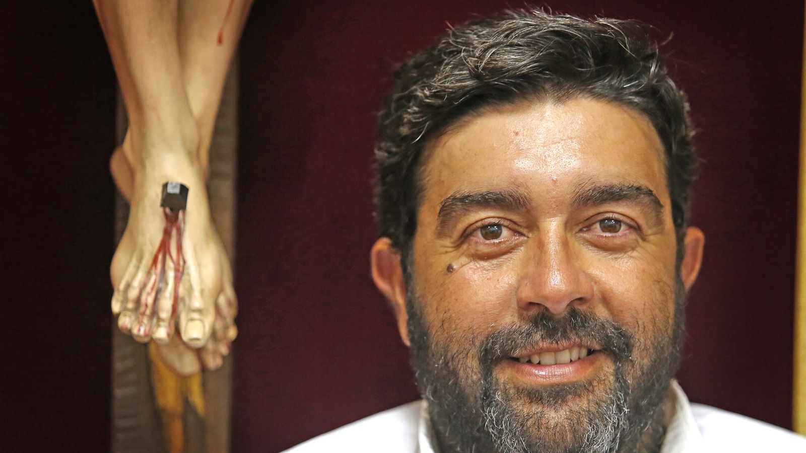 Primer plano de García Cordero durante la entrevista.