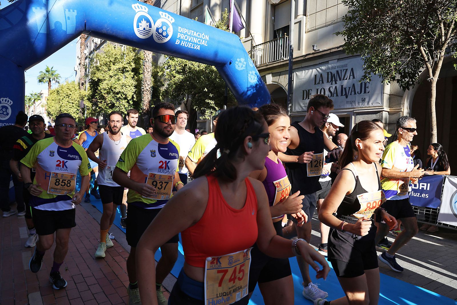 Las mejores imágenes de la carrera 21K Ciudad de Huelva