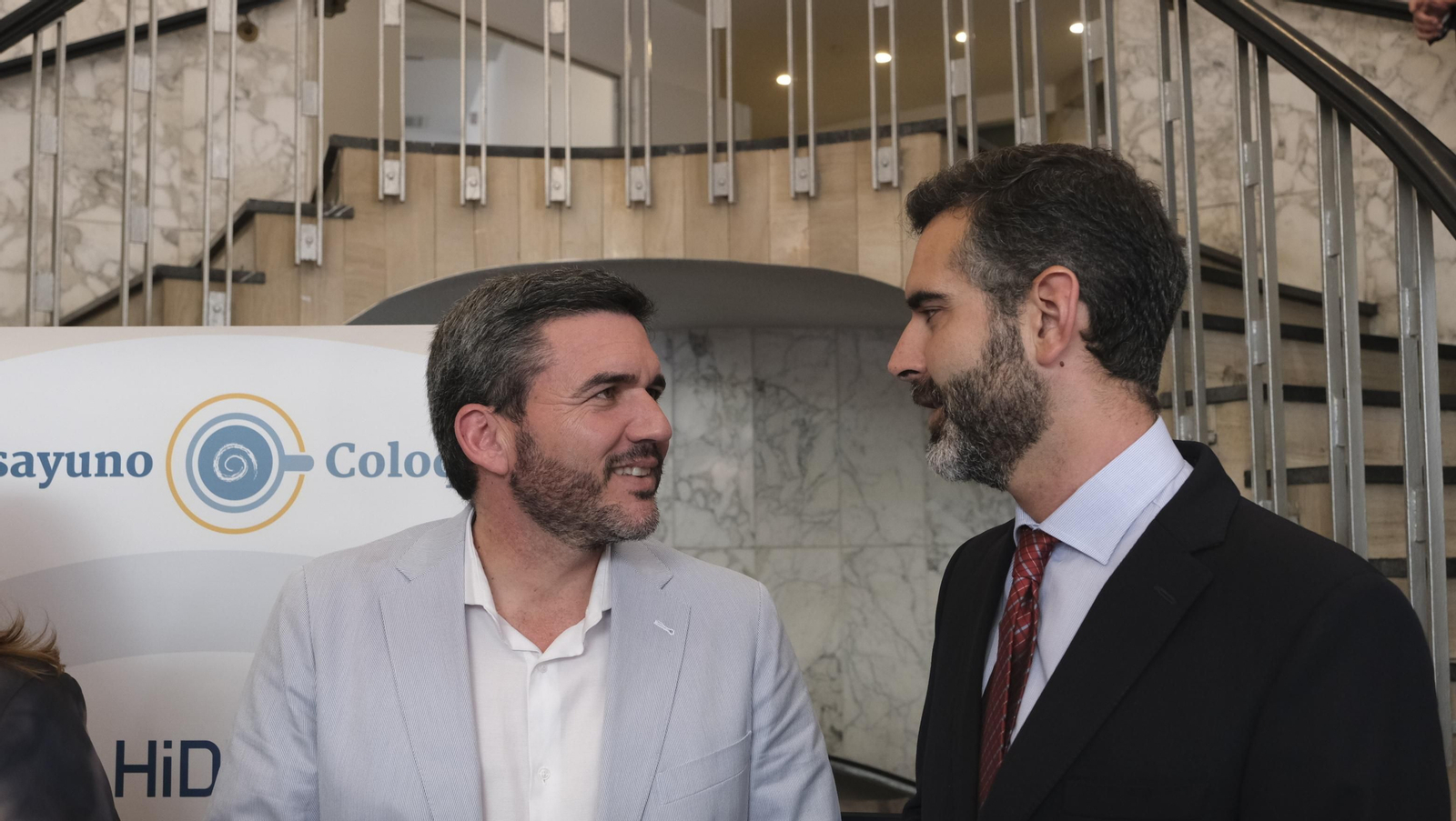 Imágenes del desayuno coloquio de Diario de Almeria y Hidralia.