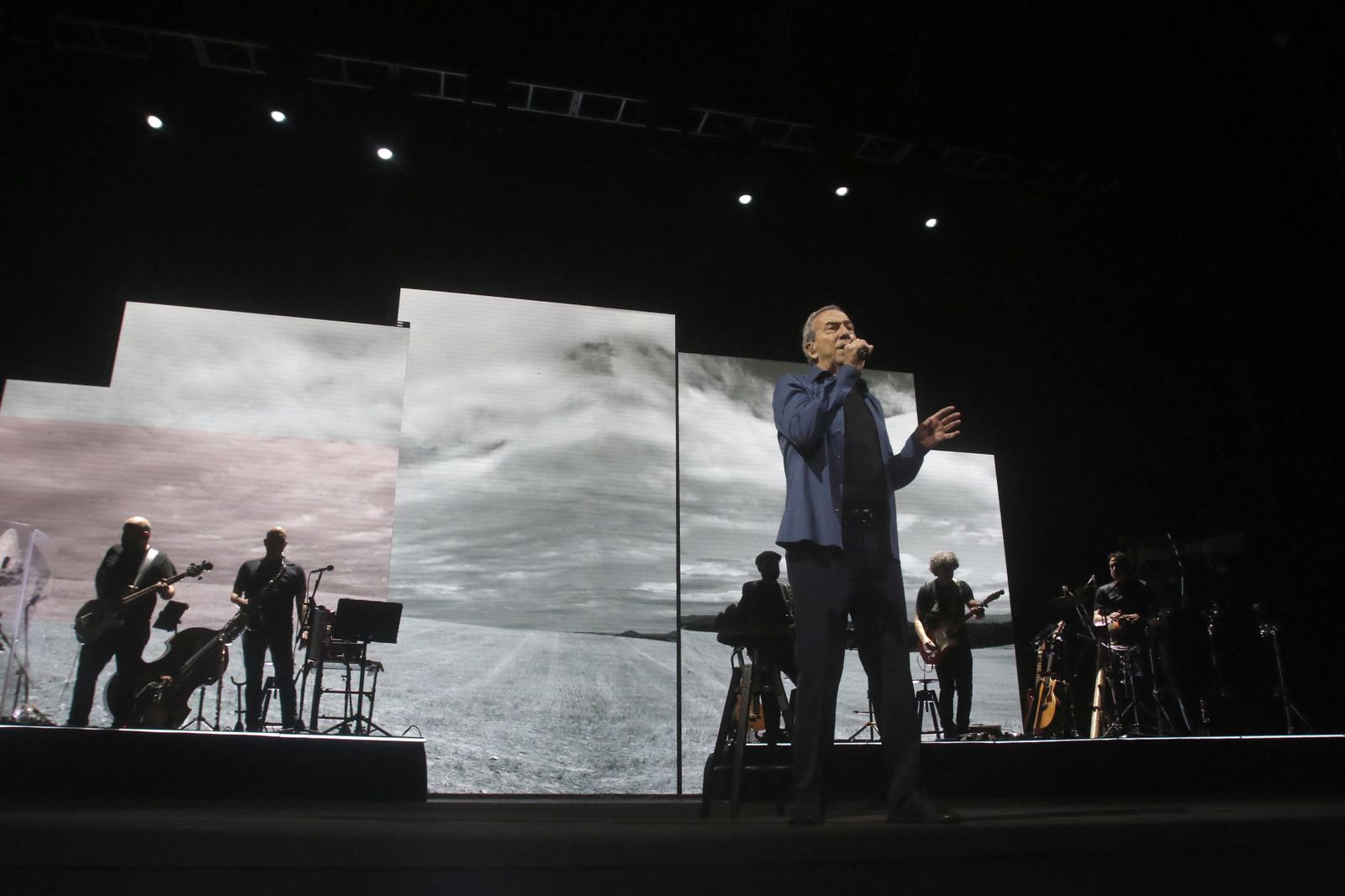 El concierto de José Luis Perales en Córdoba, en fotografías