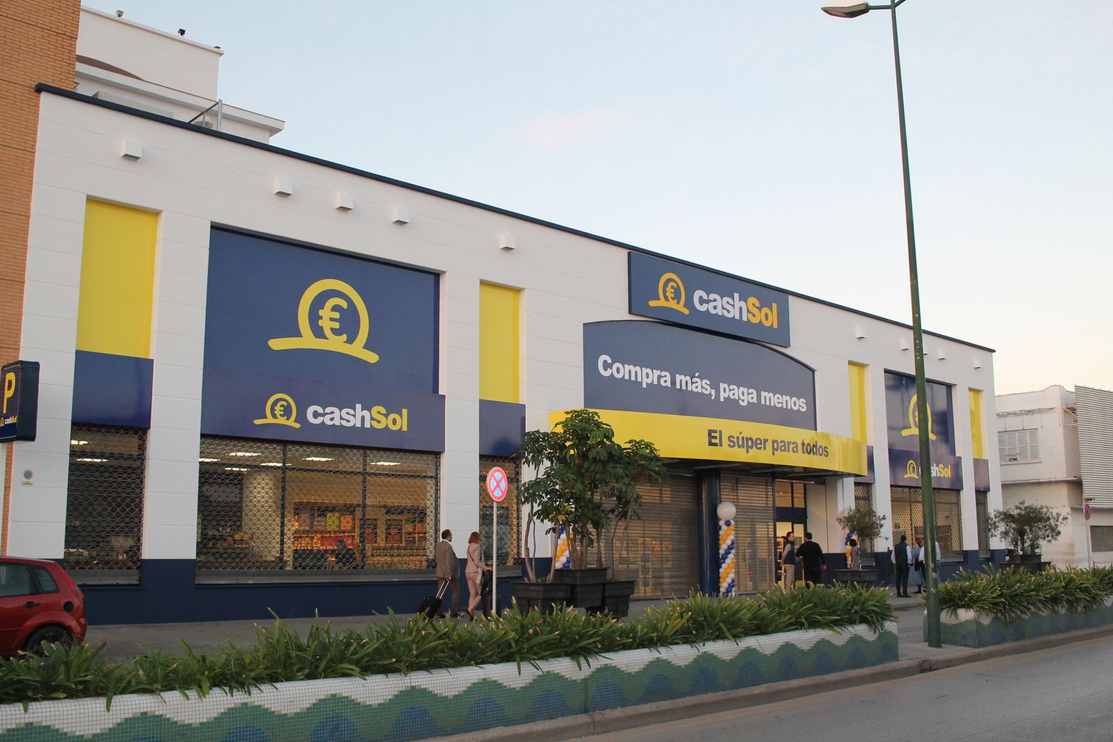 Cashsol inaugurado en Ceuta a finales de octubre.