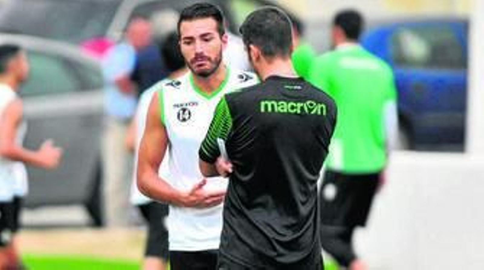 Xavi Torres se retira del entrenamiento matutino