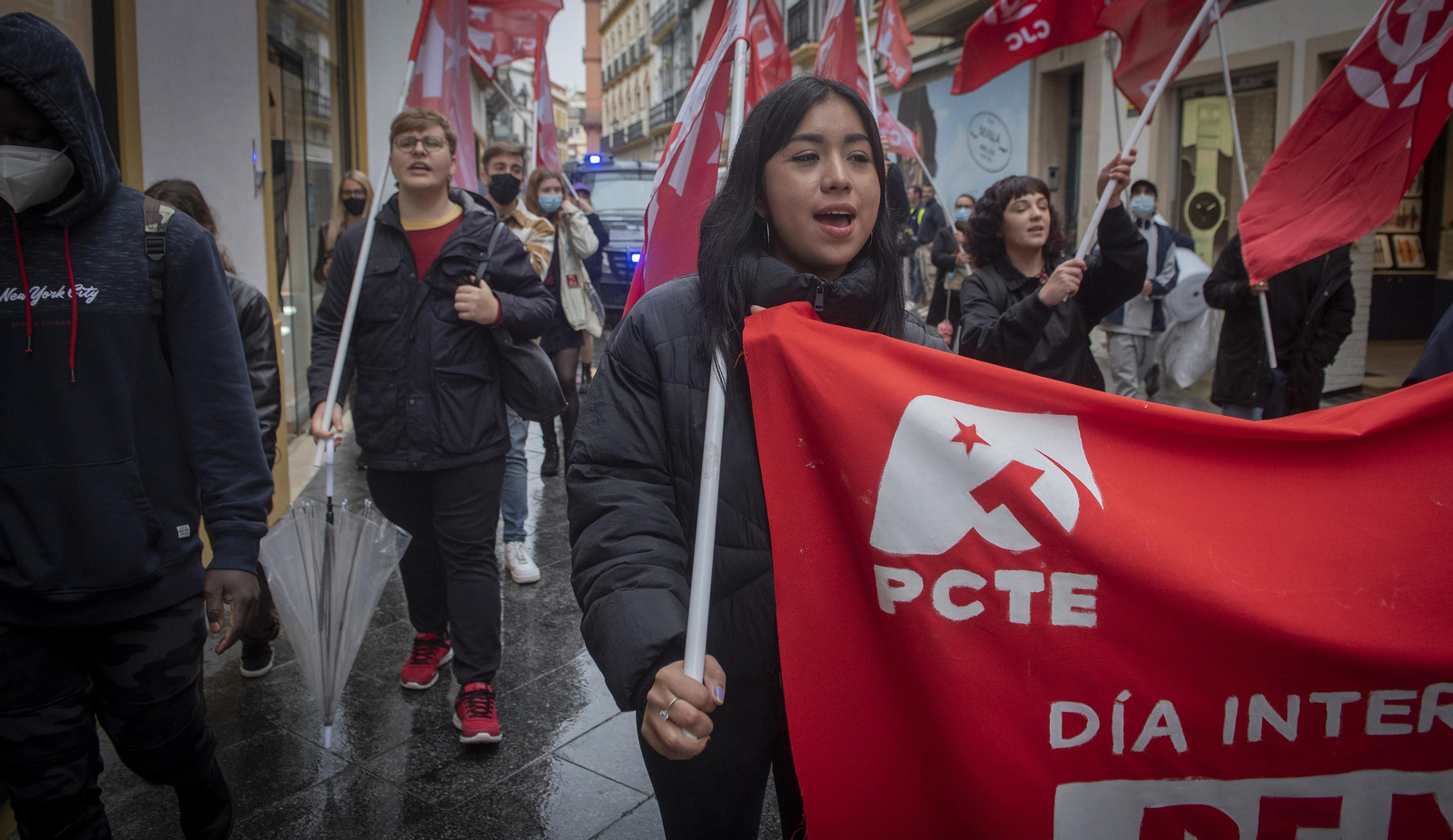 8M en Sevilla: la manifestación por el Día de la Mujer, en imágenes