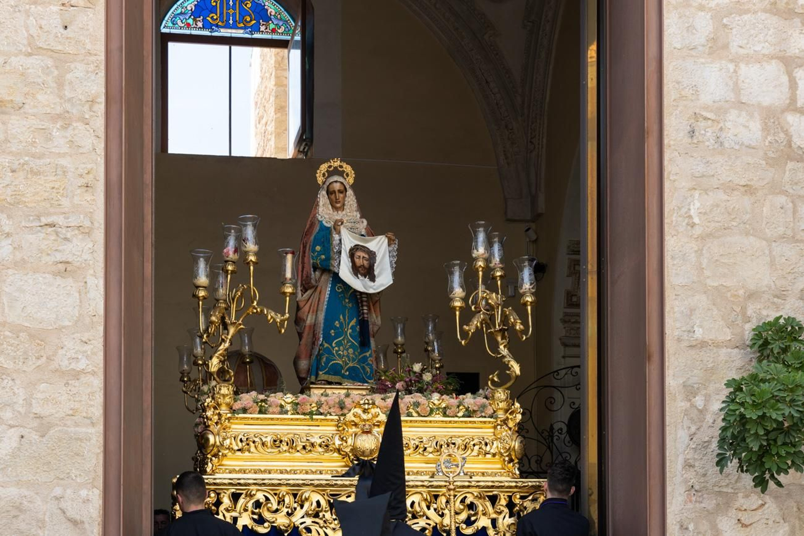 Los jiennenses acuden un año más al encuentro de Nuestro Padre Jesús