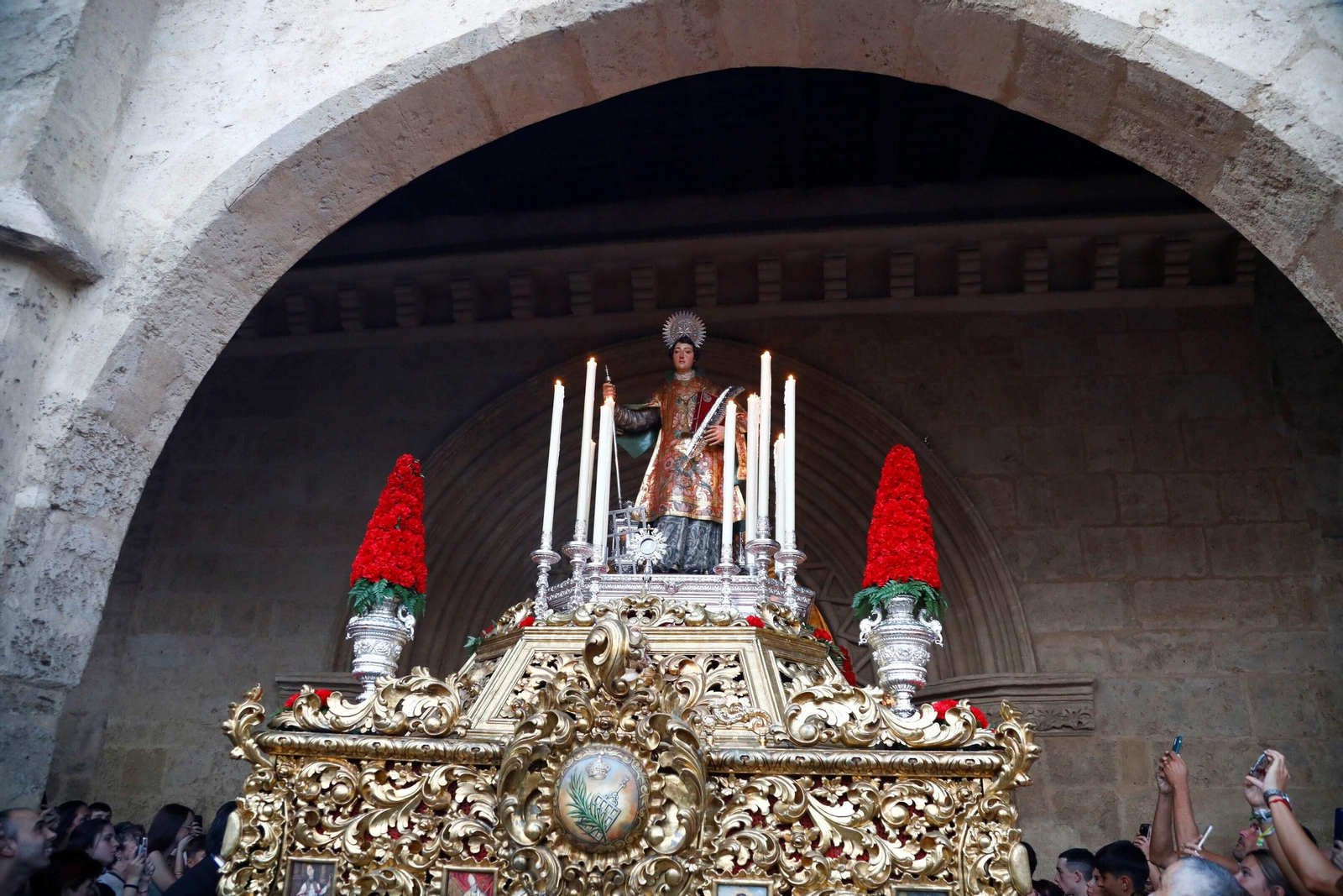 La procesión de San Lorenzo Mártir en Córdoba, en imágenes