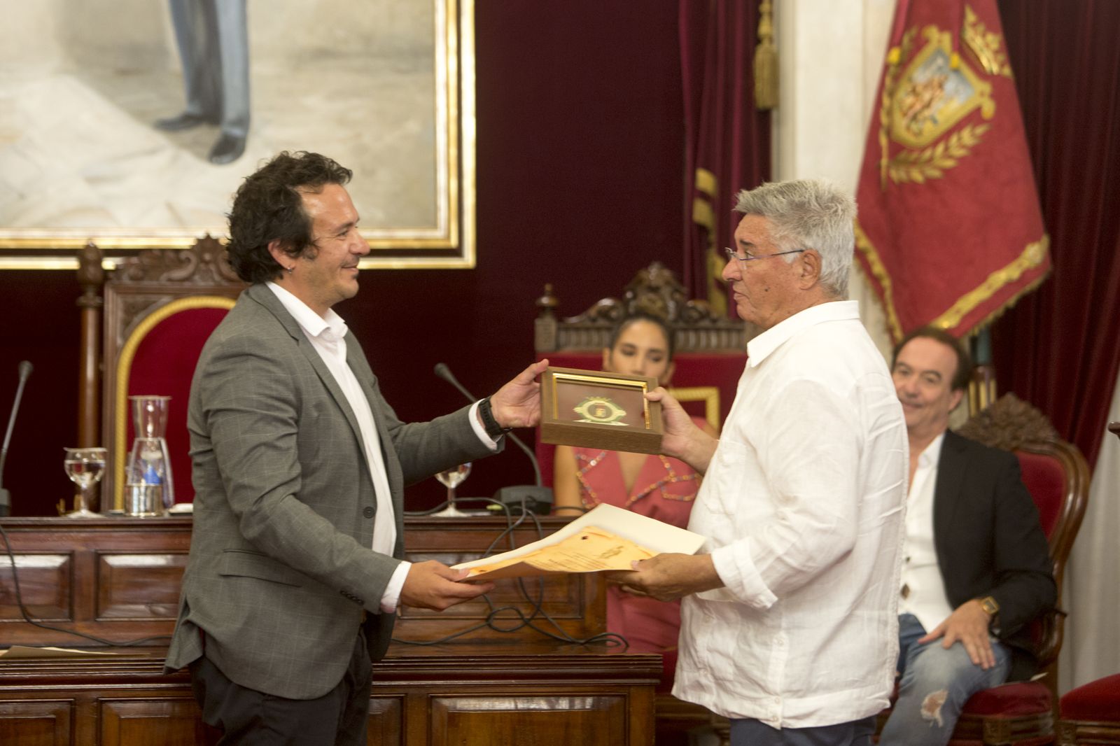 recepción oficial a las pregoneras del carnaval 2022 India Martinez y Rocío López Helmo