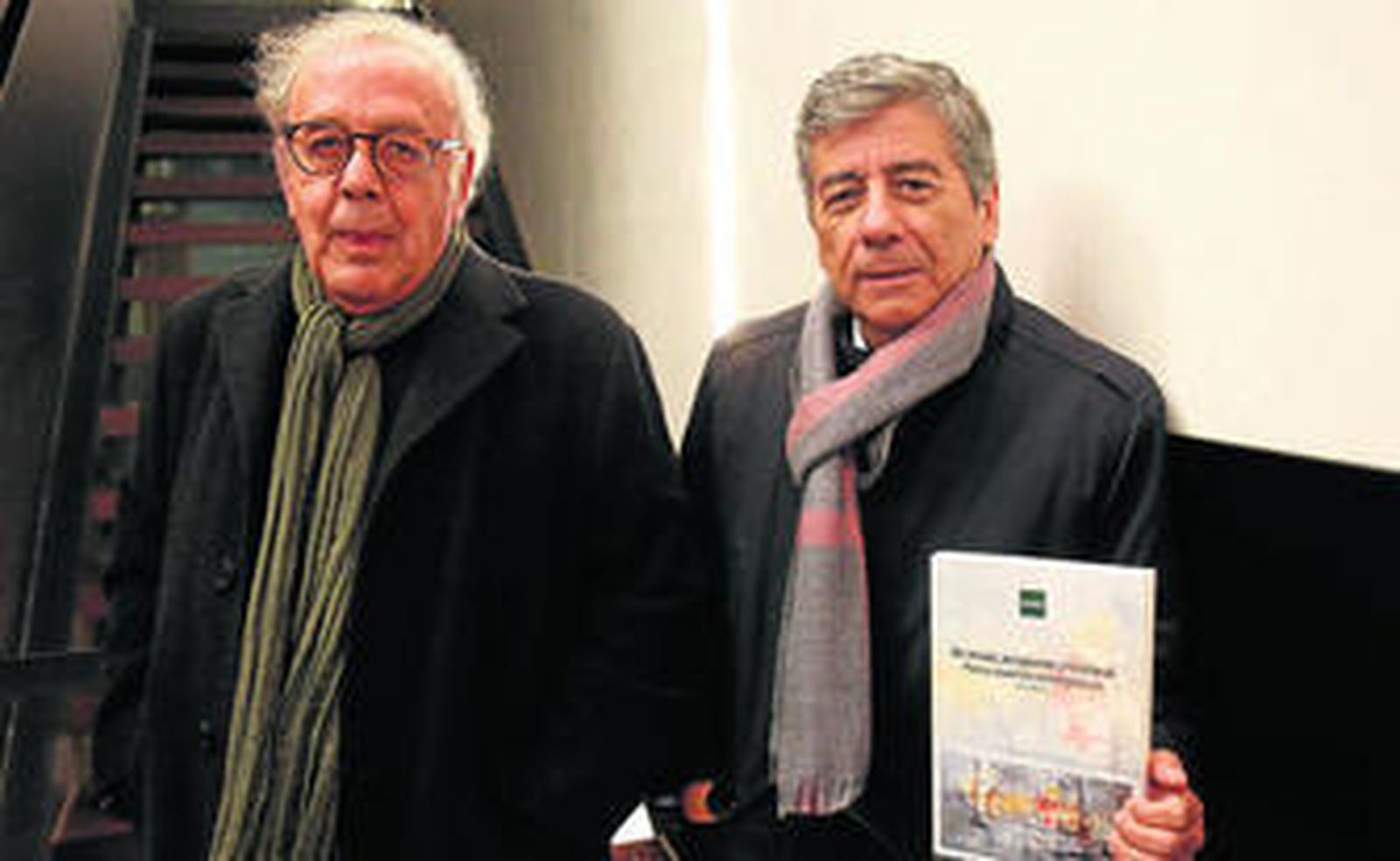 Julio Neira y Antonio Jiménez Millán, ayer, en la presentación.