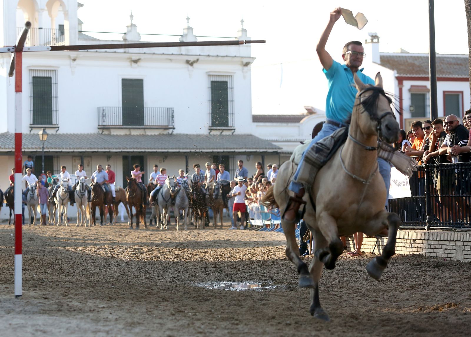 Las imágenes de la carrera de cintas a caballo