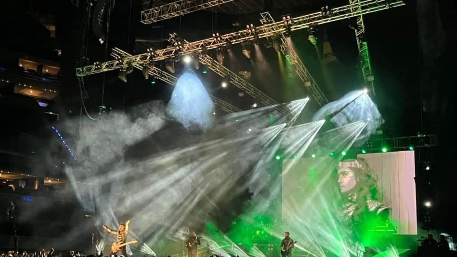 Concierto de Saurom en México, donde reunieron a más de 10.000 personas. Concierto de Saurom en México, donde reunieron a más de 10.000 personas.