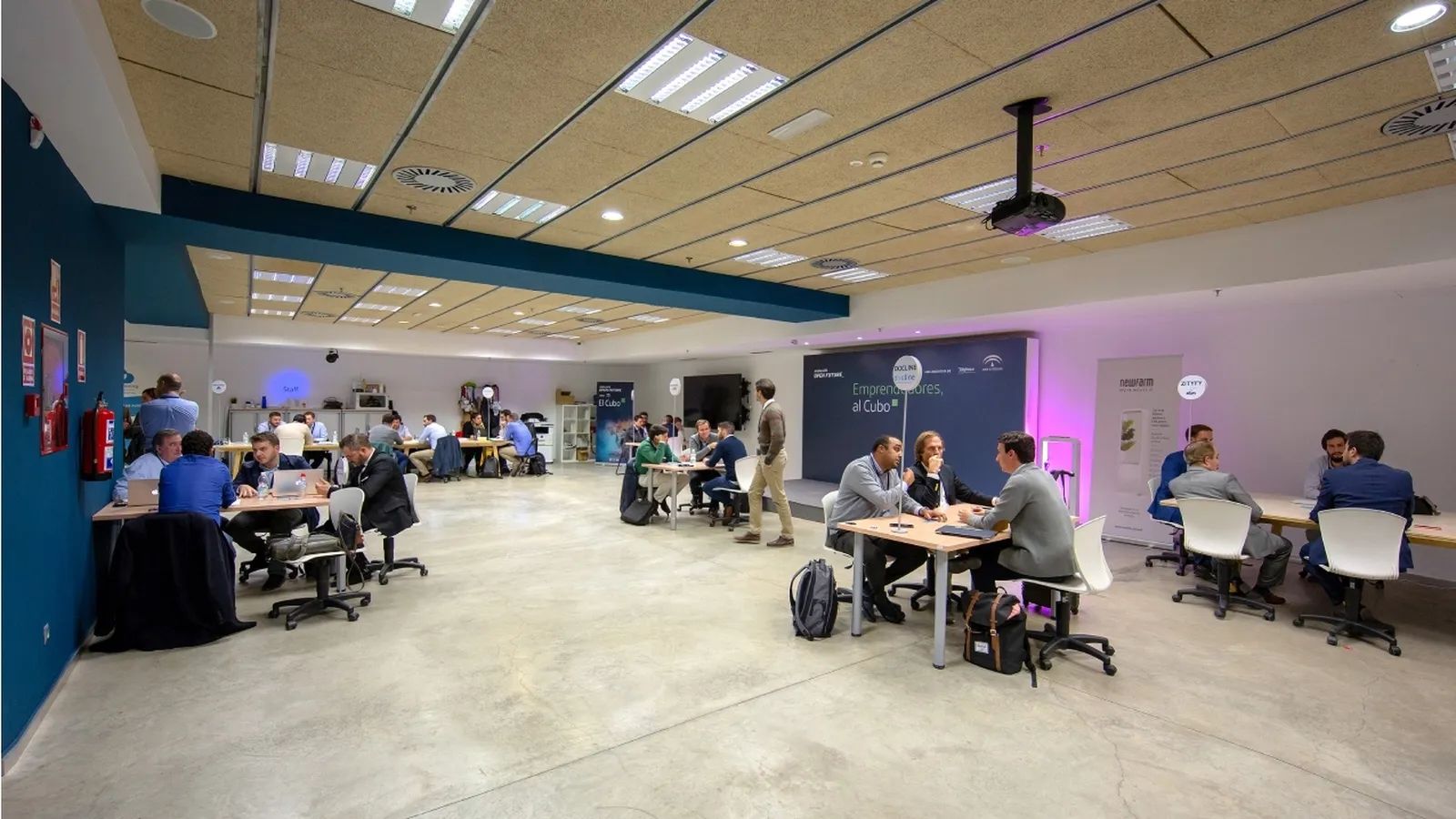 AOF cuenta con ‘hubs’ en Sevilla (El Cubo), Málaga (La Farola), Almería (El Cable) y Córdoba (El Patio).