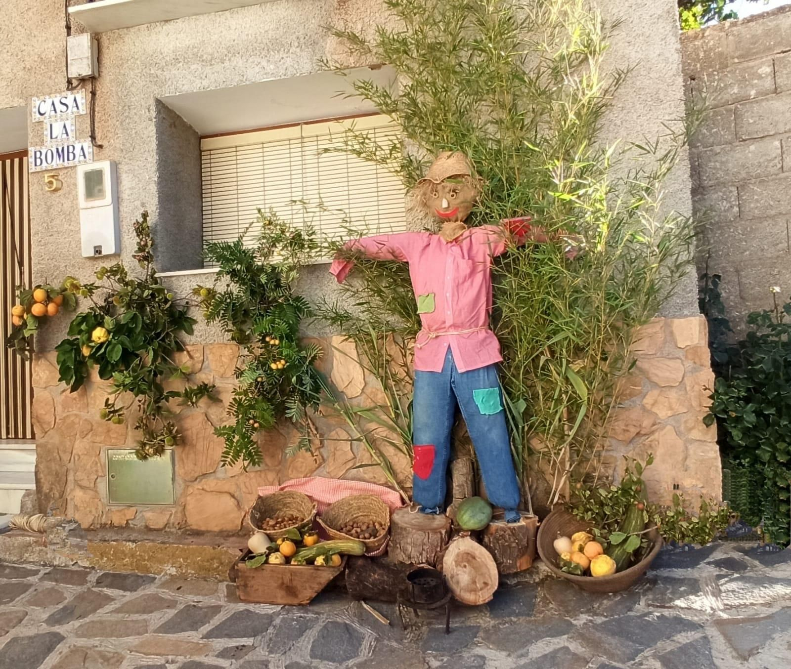 Conoce a los 27 vecinos nuevos que han llegado a vivir a Bacares este otoño
