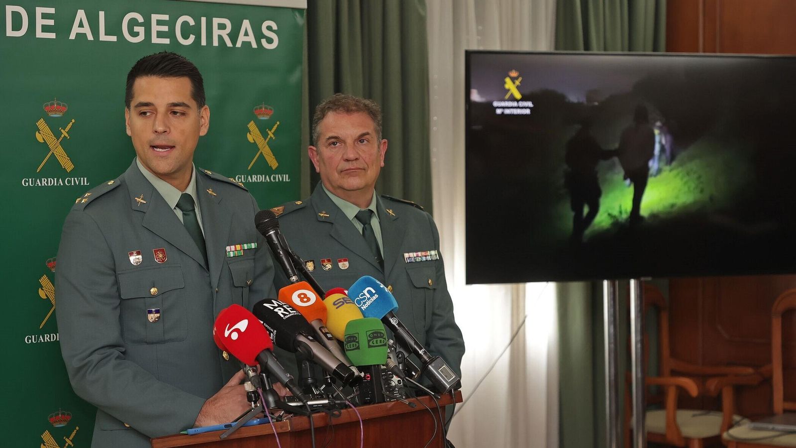 La rueda de prensa de Pedro Manuel García Vázquez (izquierda) y Francisco Moronta.