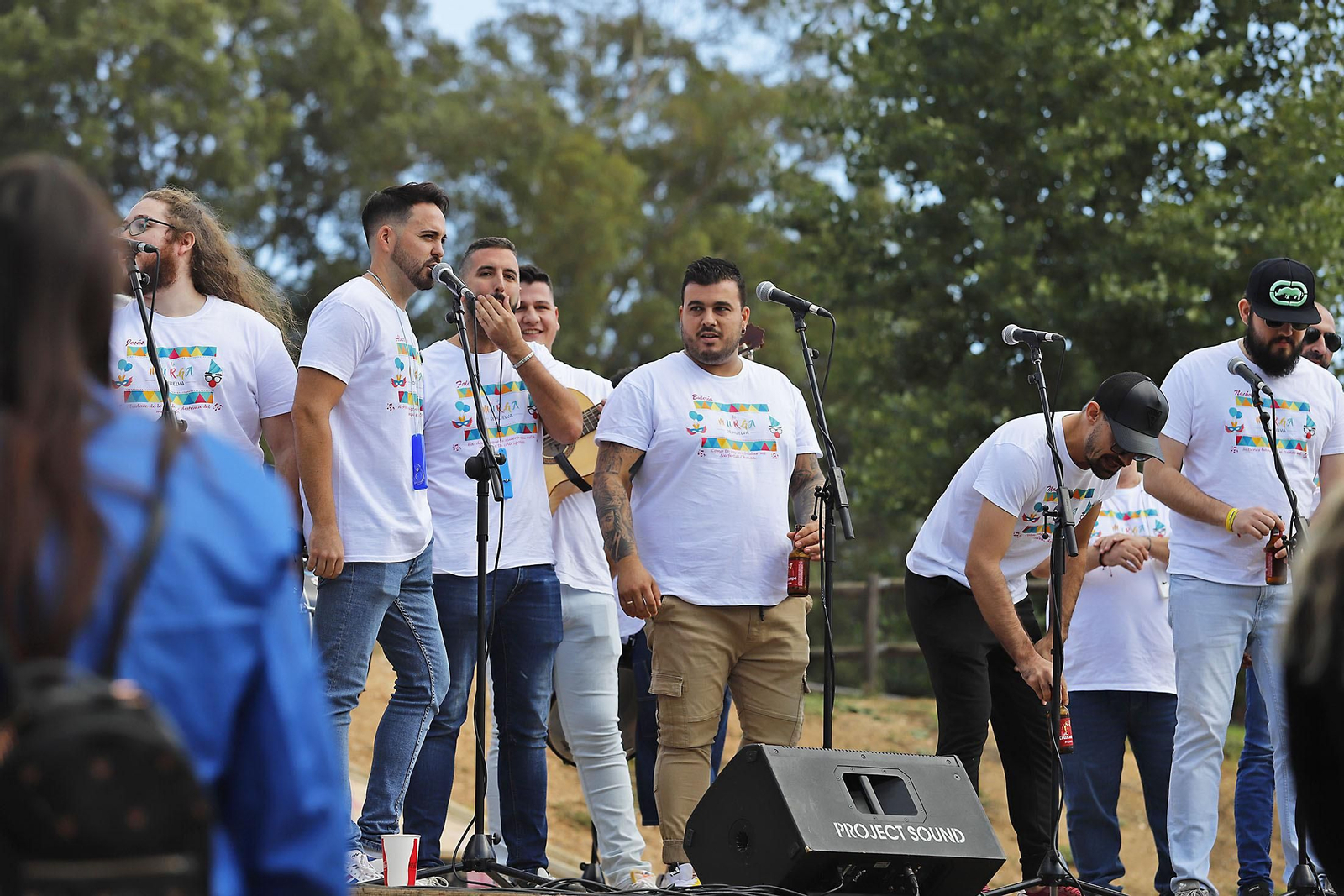 Imágenes de la convivencia carnavalera del Parque Moret en Huelva