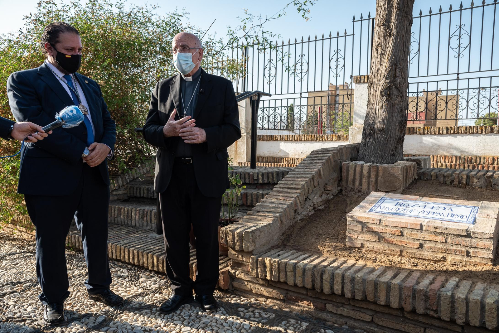 Imágenes de la misa y acto de despedida del obispo de Huelva José Vilaplana
