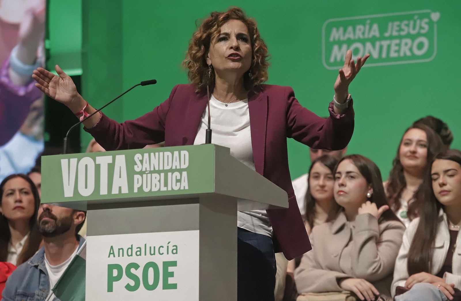 Fotos del mitin del PSOE con Pedro Sánchez y María Jesús Montero en La ...