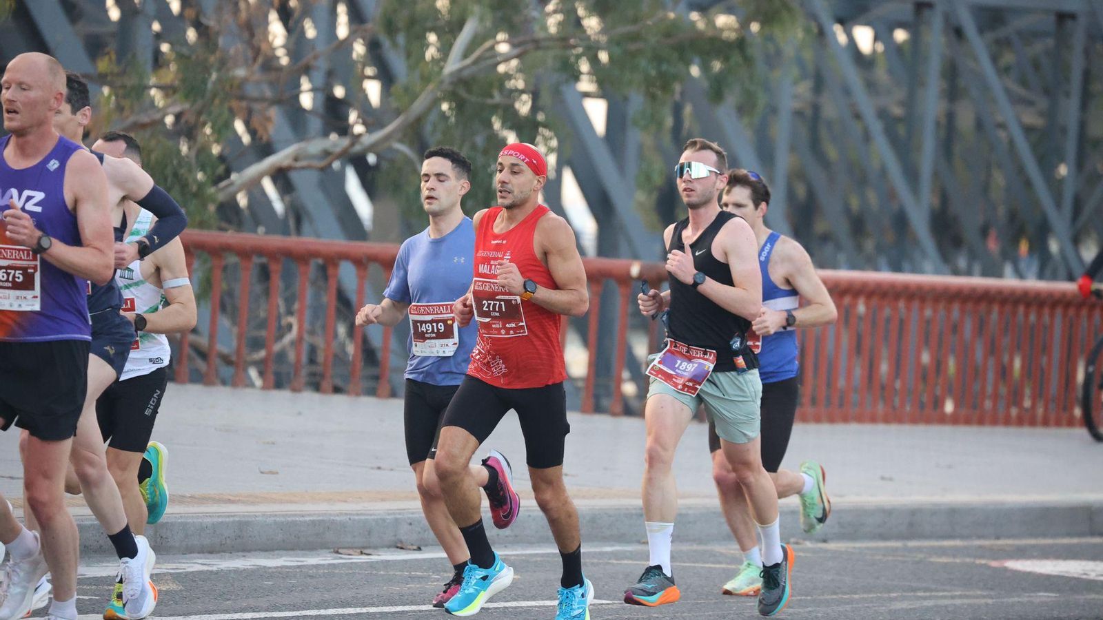 Las mejores fotos de la Maratón de Málaga 2024