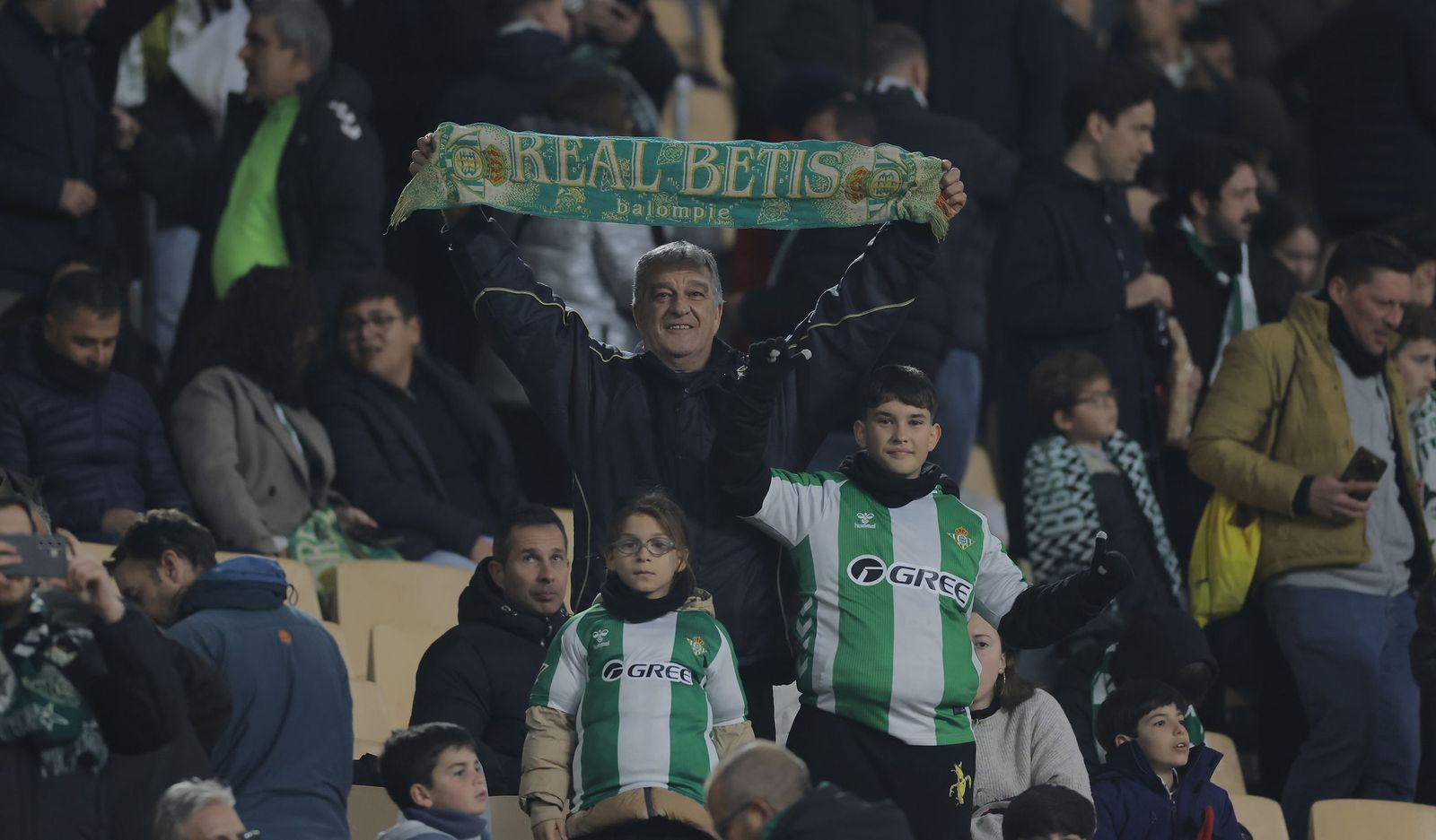 Búscate en las fotos del Betis - Villarreal