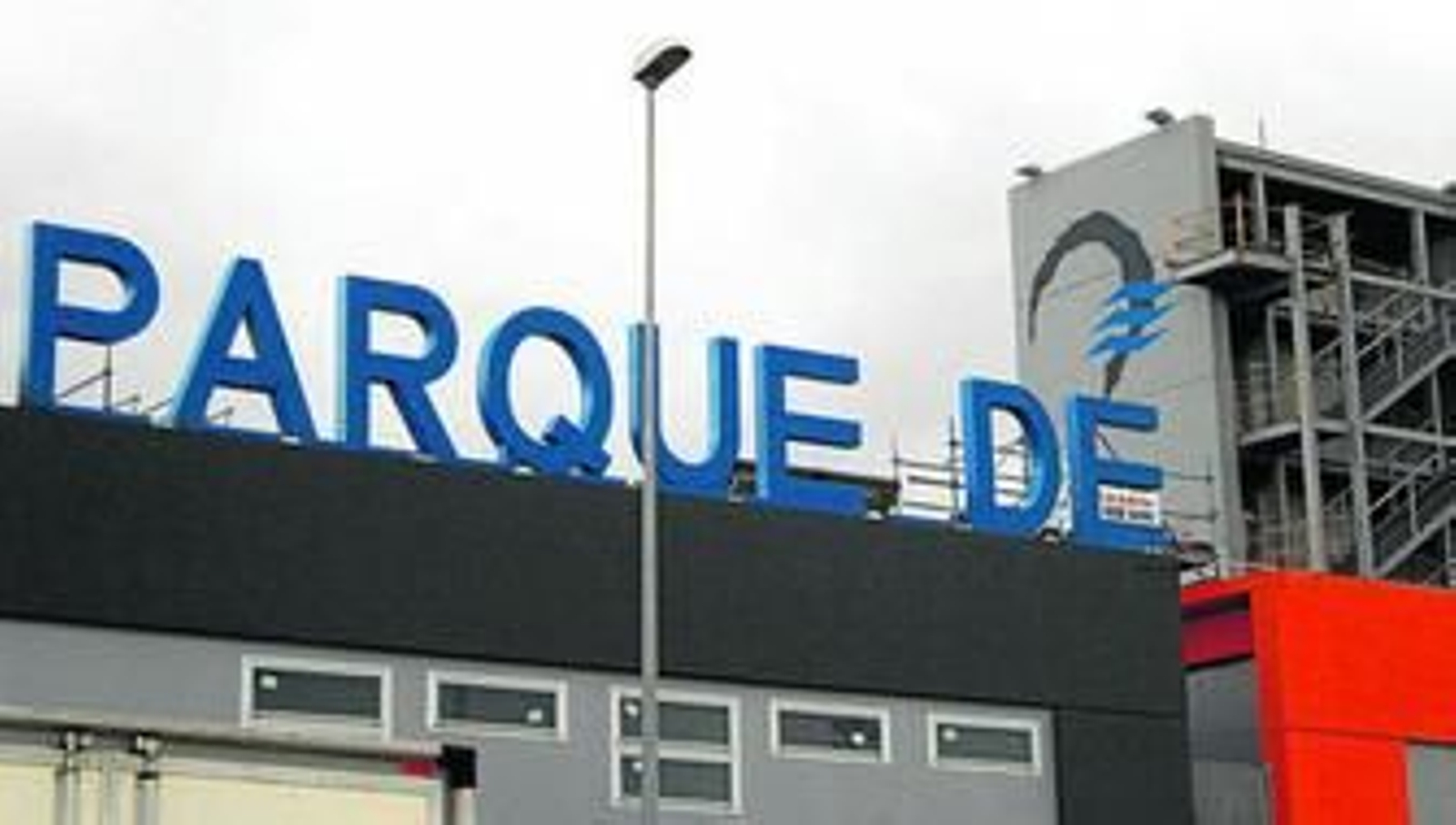 Los nuevos tanques de CLH y Vopak Terminal Algeciras, esta semana.