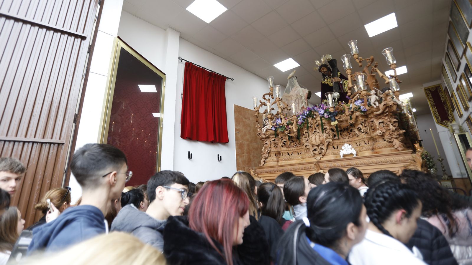 Fotos del Jueves Santo en La Línea: Perdón y la Salud, Gran Poder y Angustias