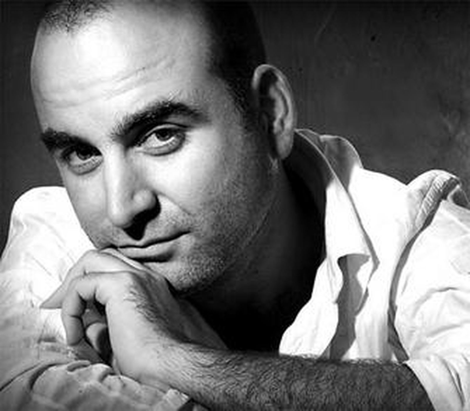 El escritor Ernesto Pérez Zúñiga.