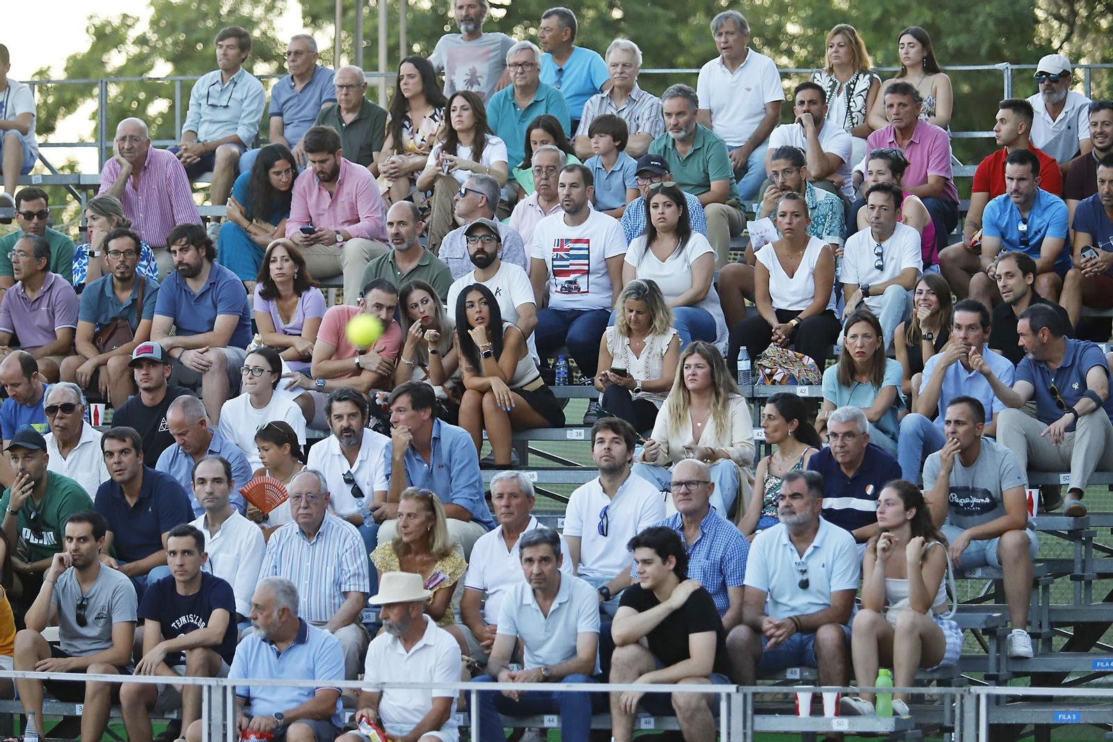 Imágenes del ambiente en la final femenina de la Copa del Rey de tenis de Huelva