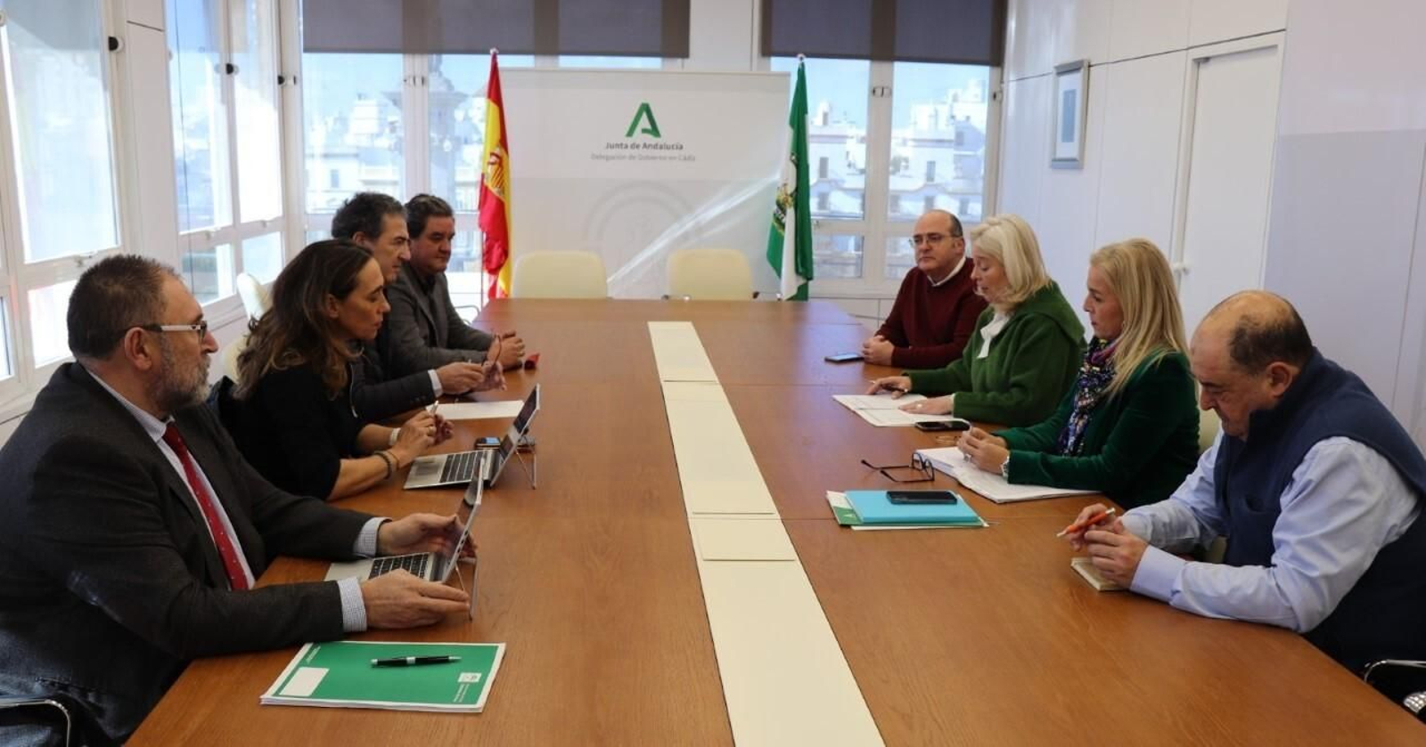 La delegada del Gobierno mantiene una reunión de trabajo con los seis gerentes del SAS en la provincia. La delegada del Gobierno mantiene una reunión de trabajo con los seis gerentes del SAS en la provincia.