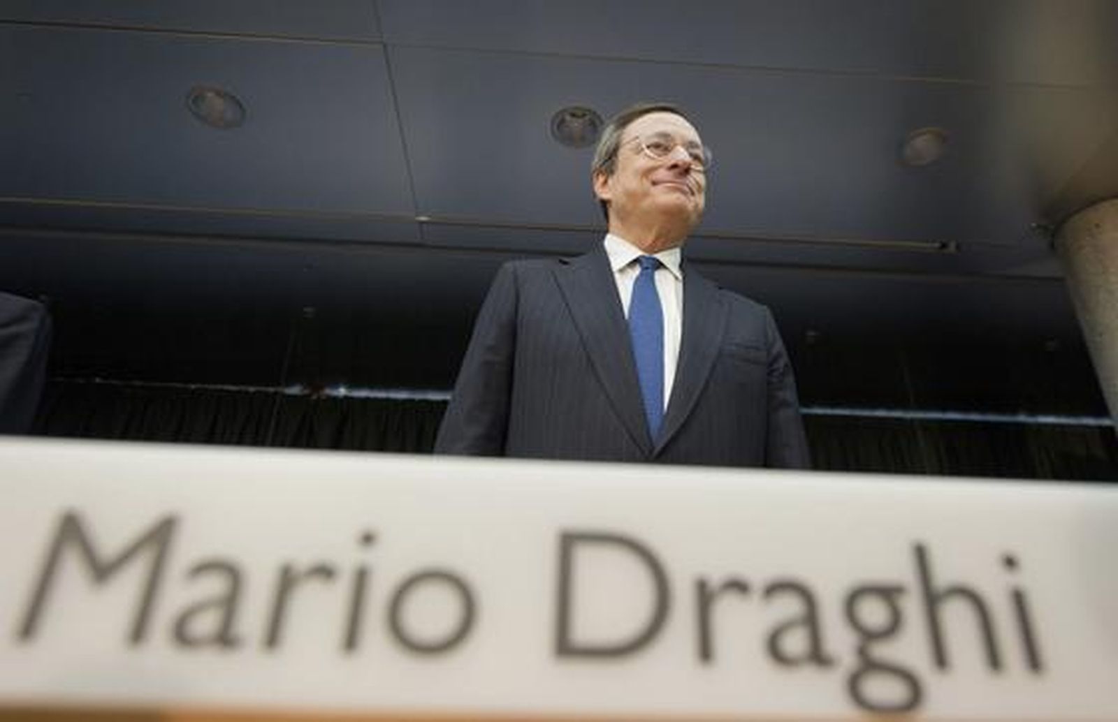 Draghi avisa de que la unión bancaria "no es la panacea"