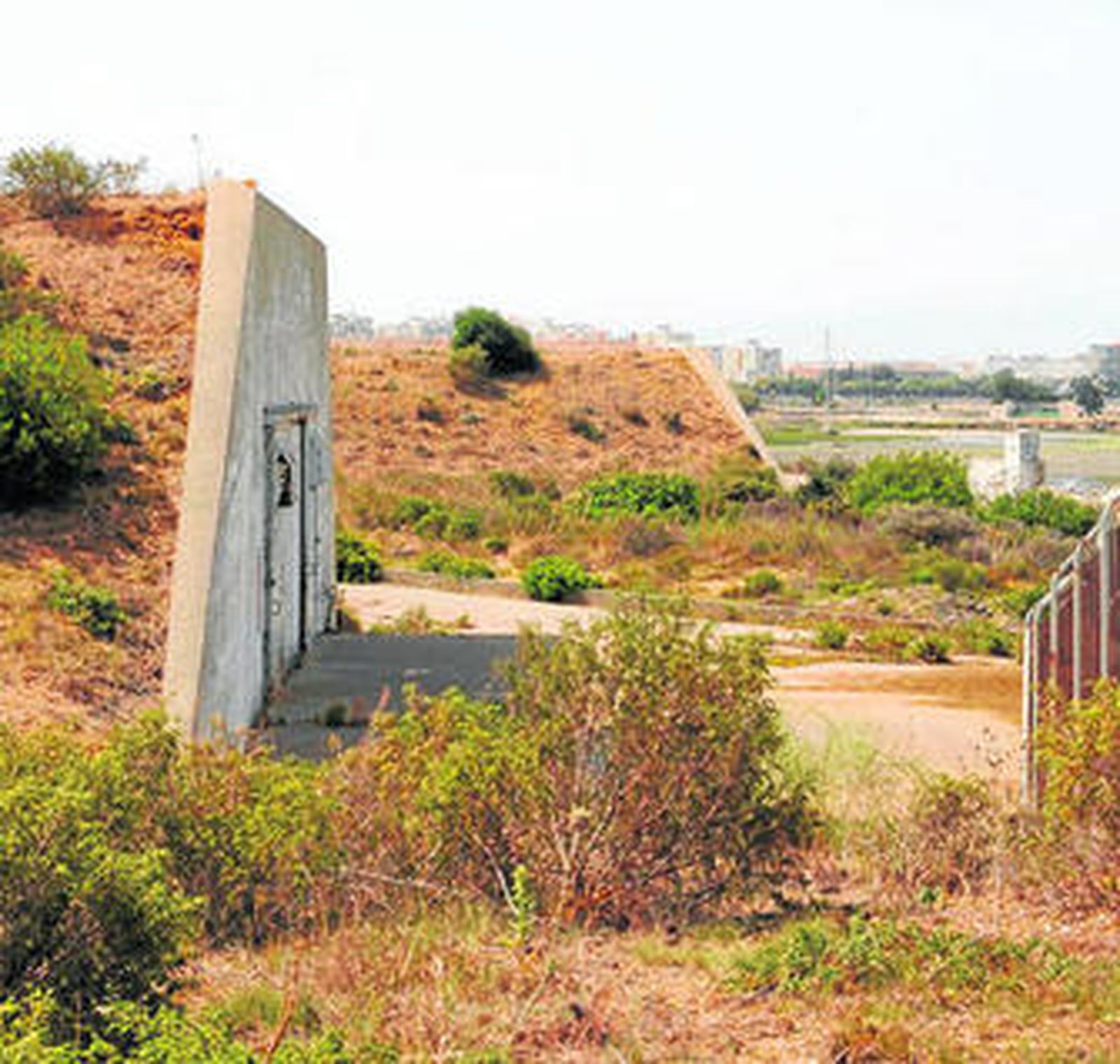 Una imagen de los polvorines tomada este mismo año.