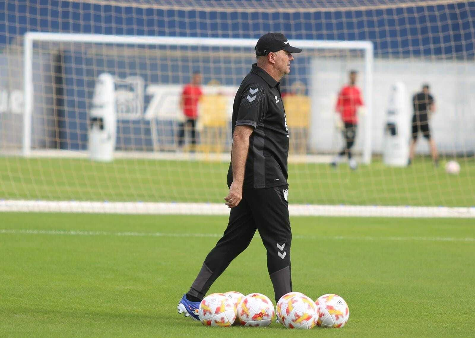 Galería: El Málaga CF ya apunta al Peña Deportiva