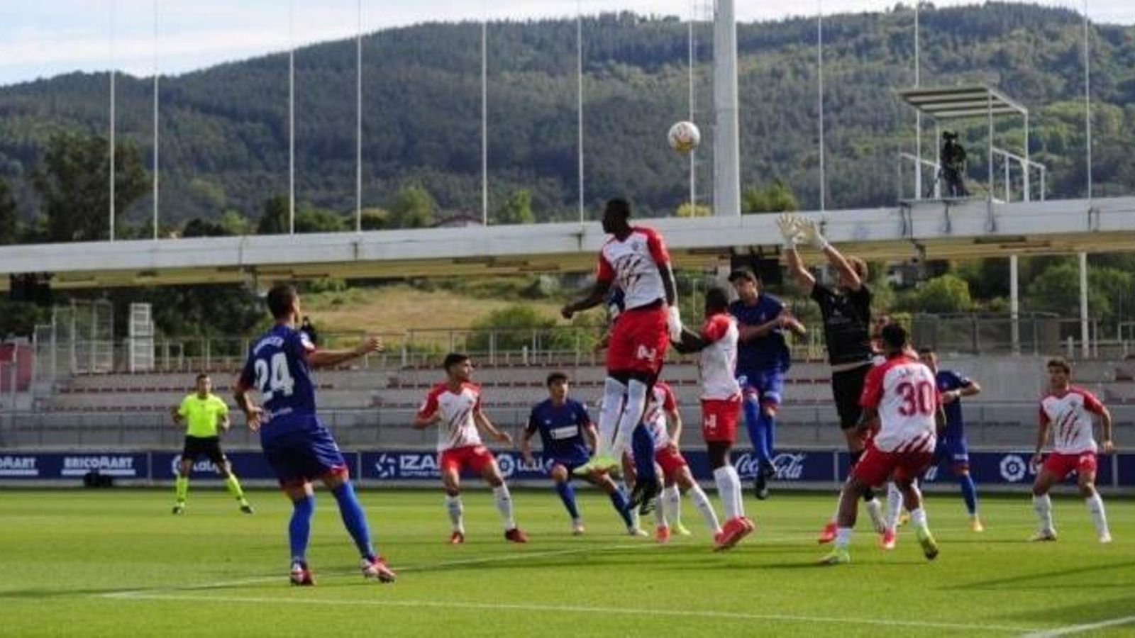 Imagen del partido en Lezama.