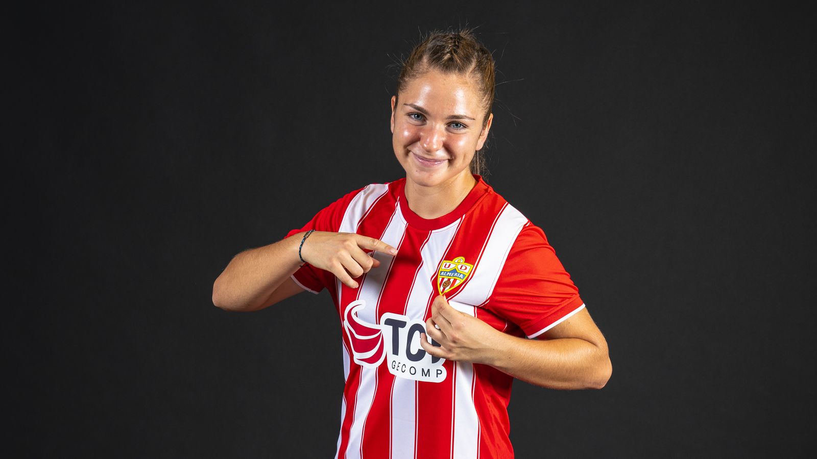 Derrota contundente en el inicio liguero del Almería femenino (0-x)