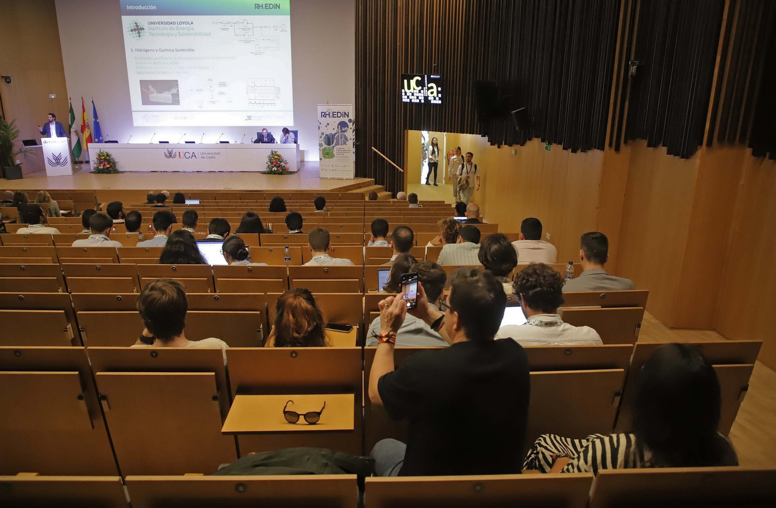 Fotos de la segunda jornada del congreso Rh2edin de energías limpias en la ETSI de Algeciras