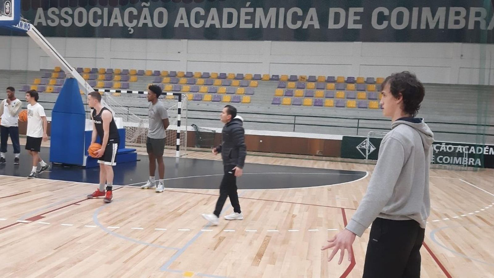Rafa Sanz, durante un entrenamiento con su nuevo club.