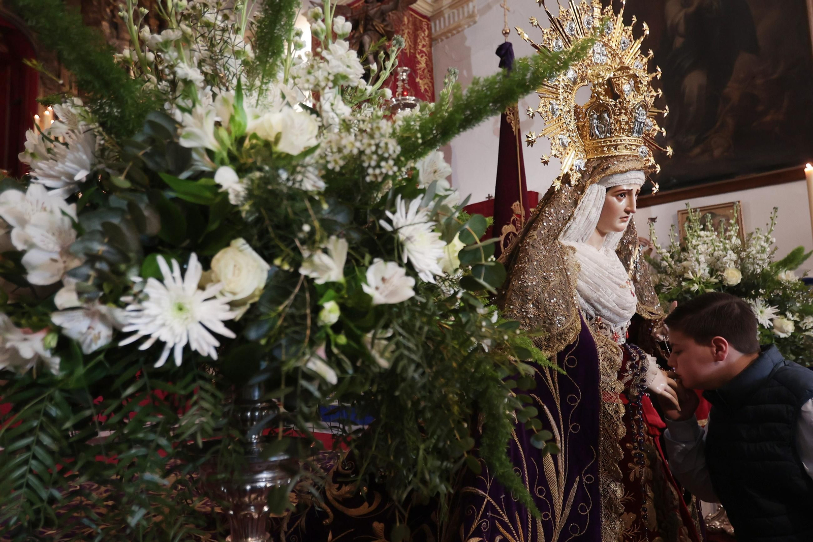 Imágenes de los Besapiés y Besamanos del segundo domingo de Cuaresma en Jerez