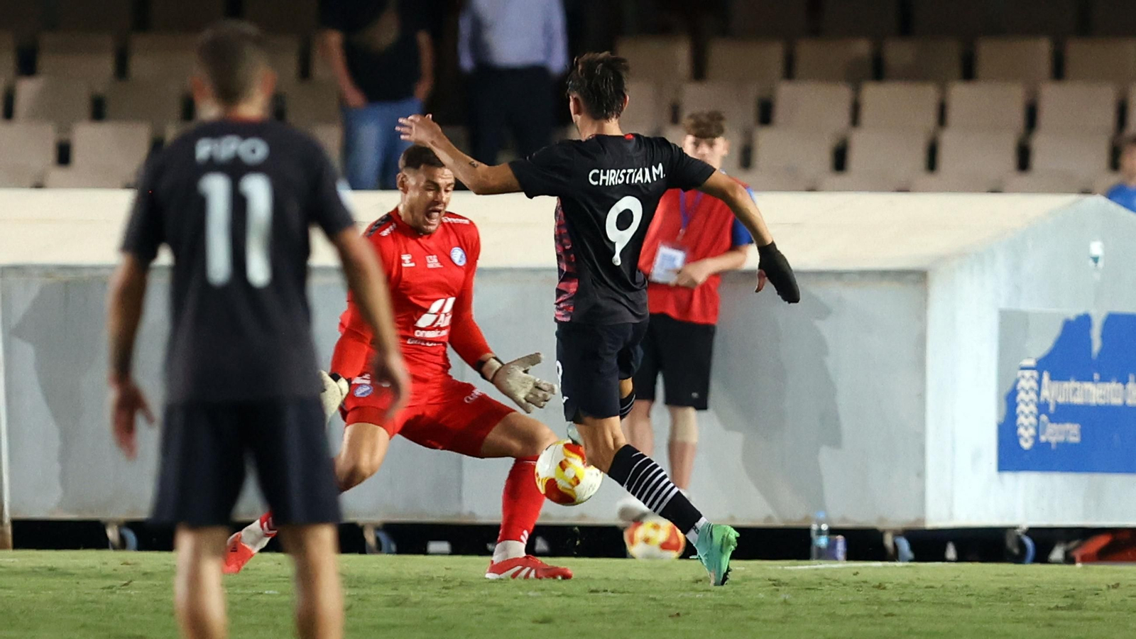 Imágenes del Xerez DFC contra el Águlas FC en Chapín