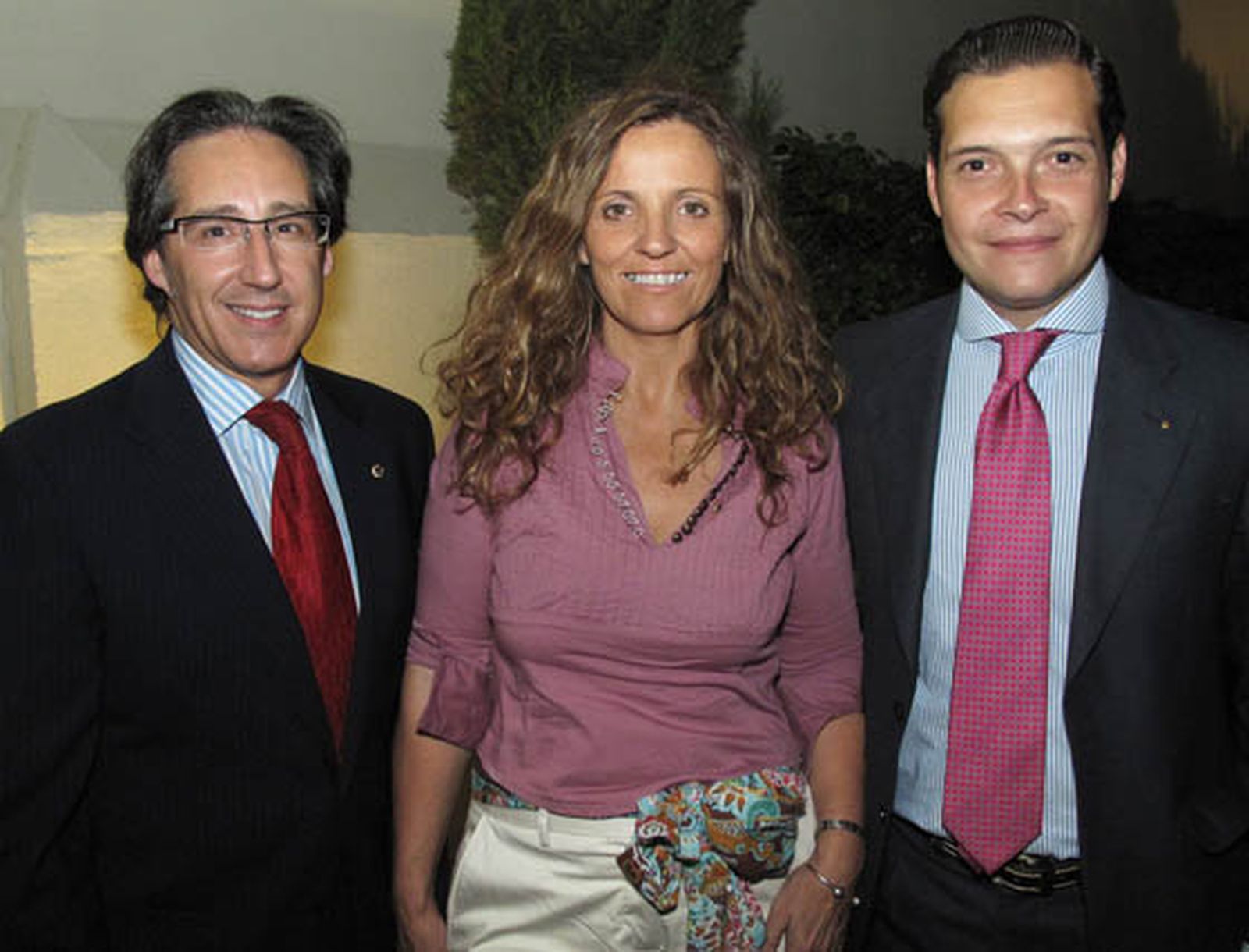 Los ‘leones’ Pedro Robles, Belén Cabello (Hotel TRH Alcora) y Ezequiel Díaz Ramos.

Foto: Victoria Ramírez