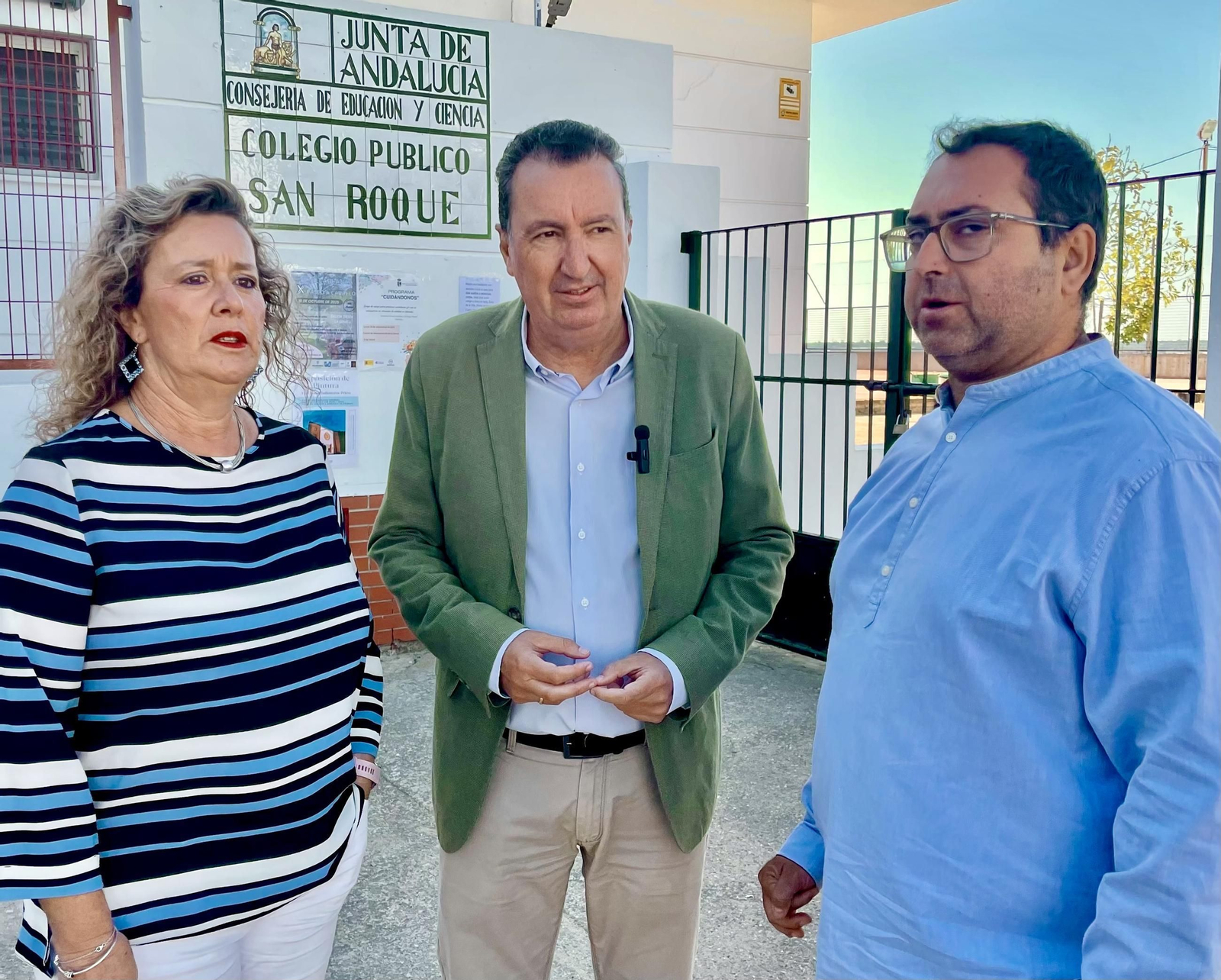 Manuel Andrés González visita este viernes el CEIP San Roque de Villablanca.