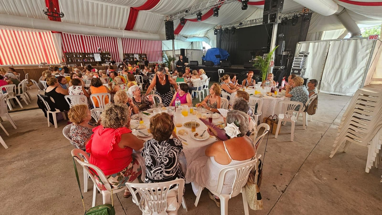 El almuerzo de mujeres.